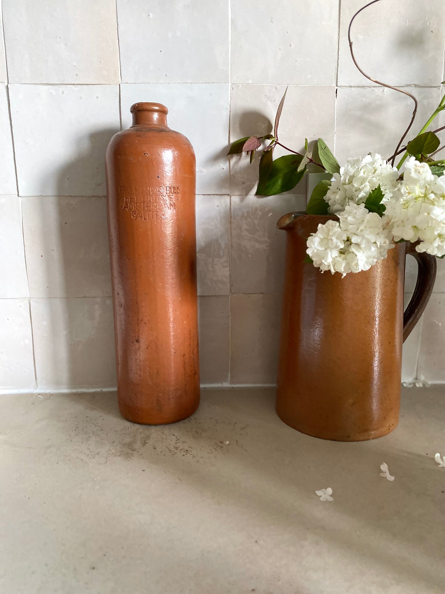 Bouteille en grès ancien