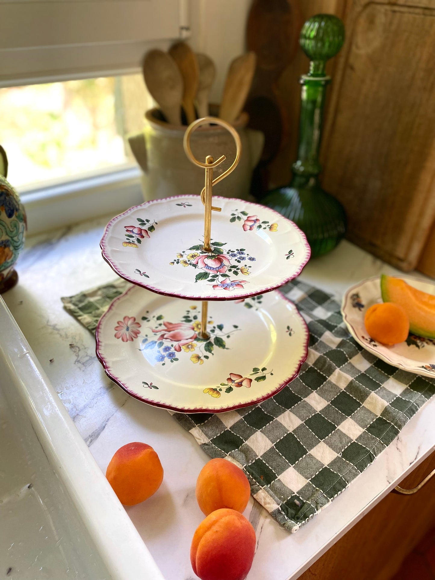 Serviteur muet en faïence de Salins, décor Joséphine