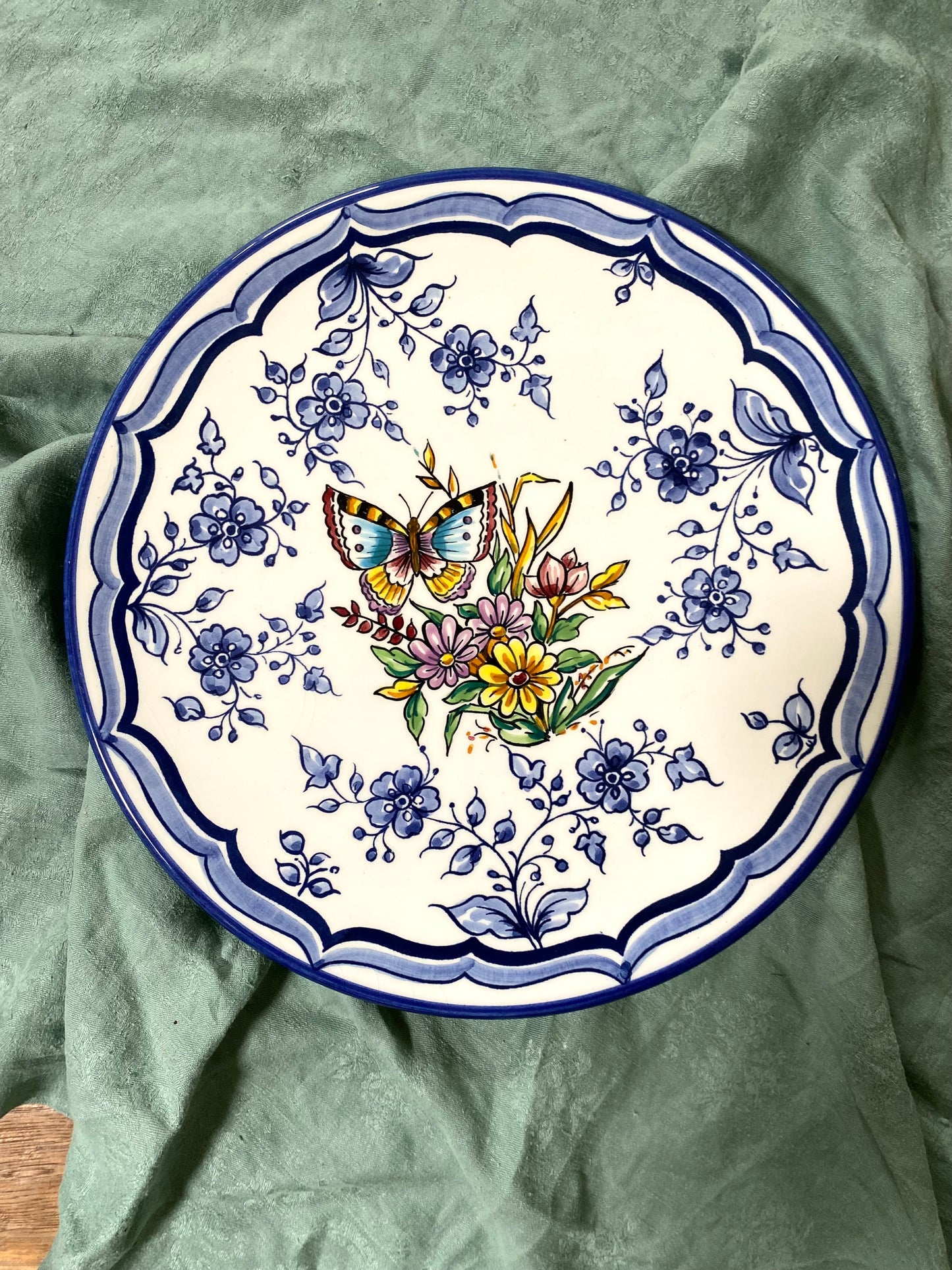 Plat de présentation en céramique