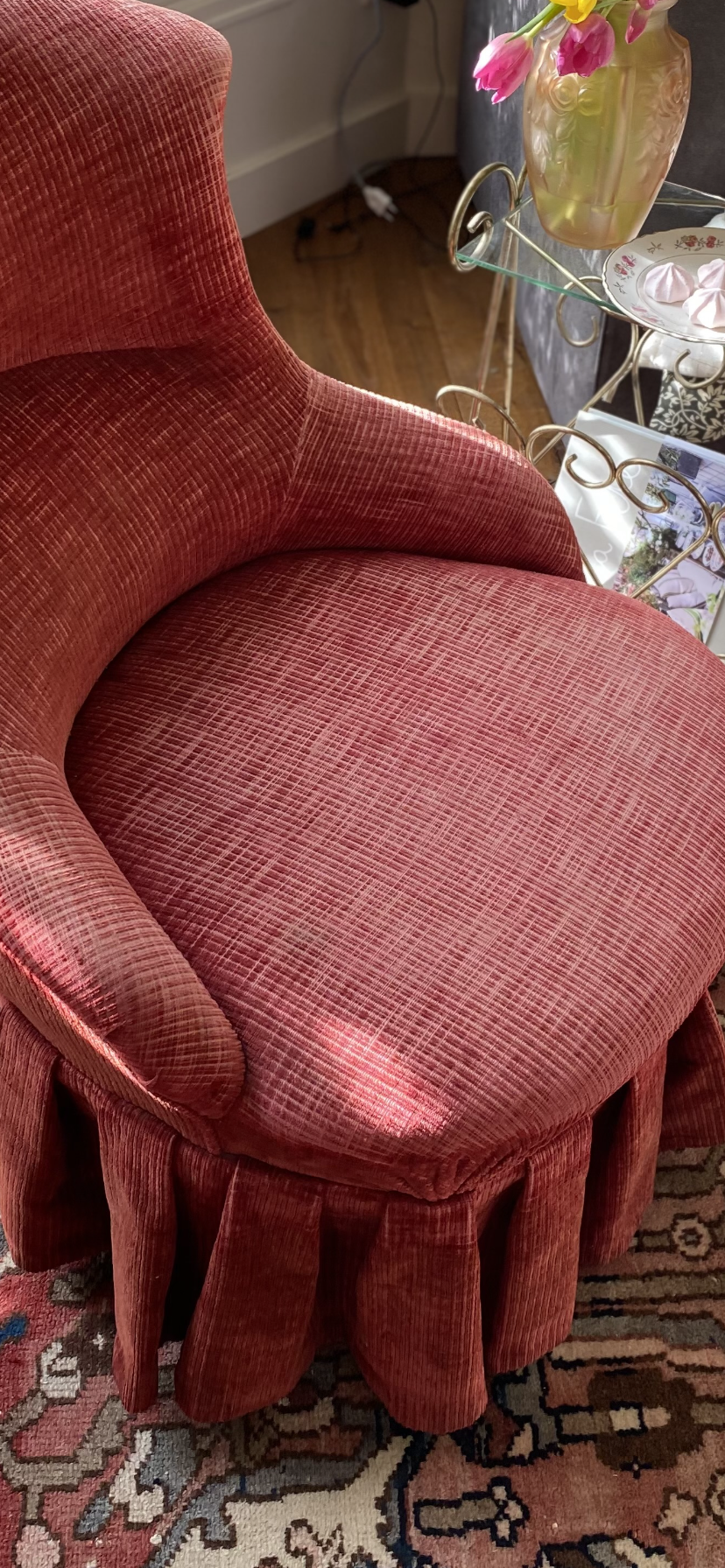 Fauteuil crapaud ancien en velours