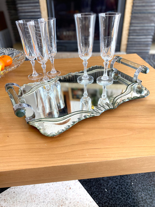 5 grandes flûtes en cristal ancien