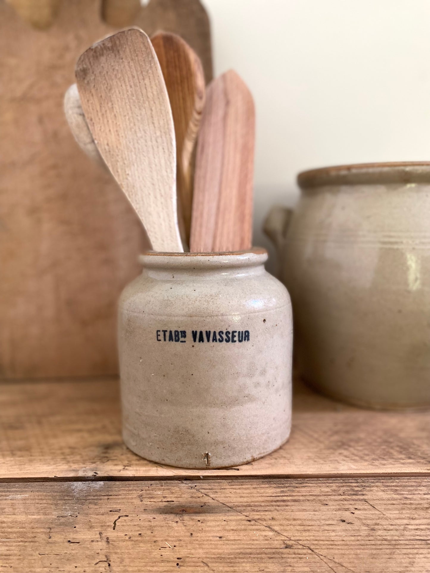 Pot en grès gris clair