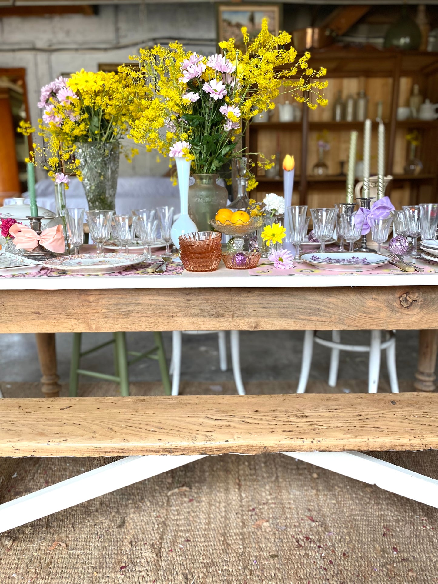 Service de 24 verres en verre ciselé