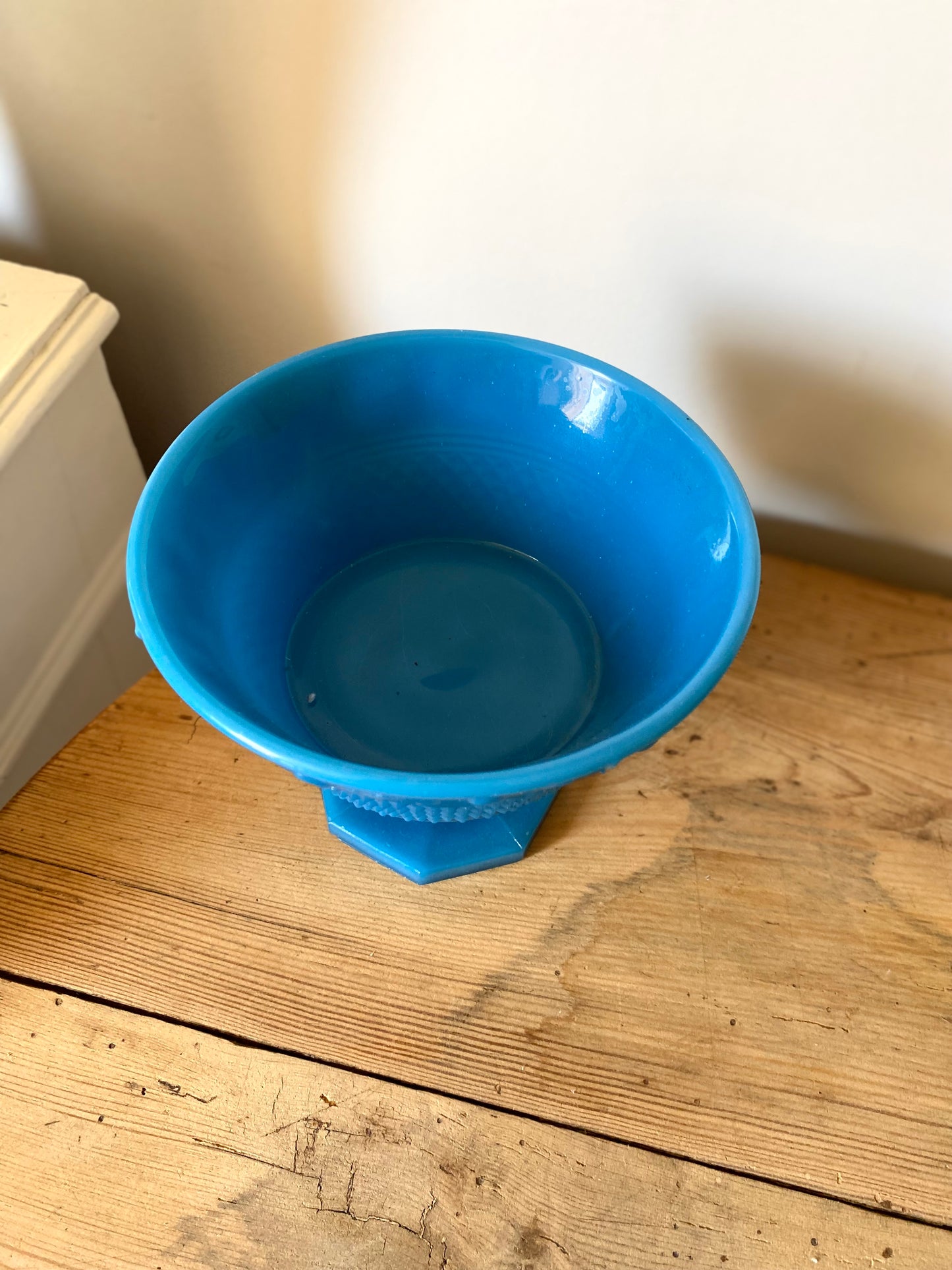 Coupe à fruit en opaline turquoise