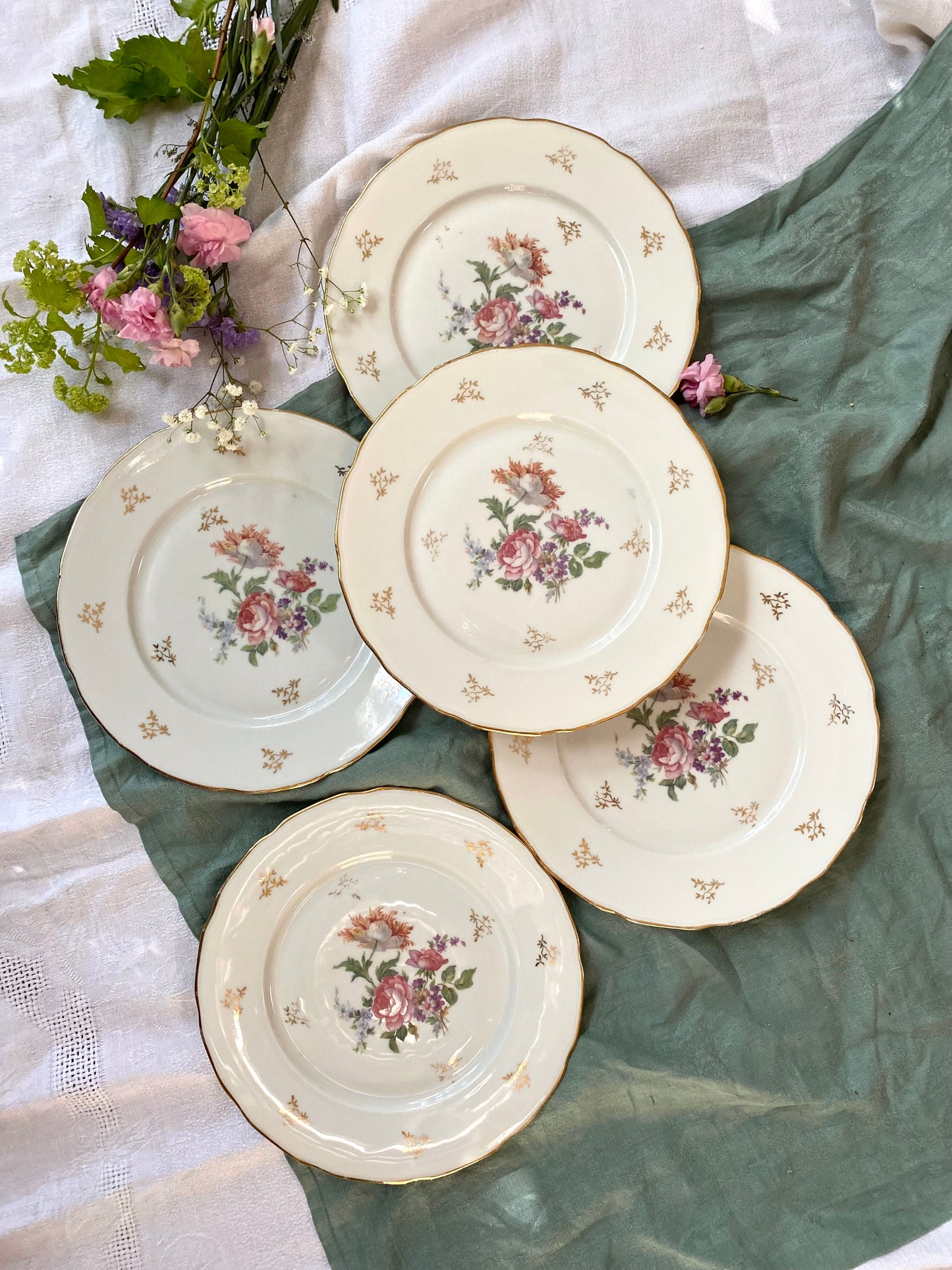 Assiettes en Porcelaine de Limoges – Maison Berry