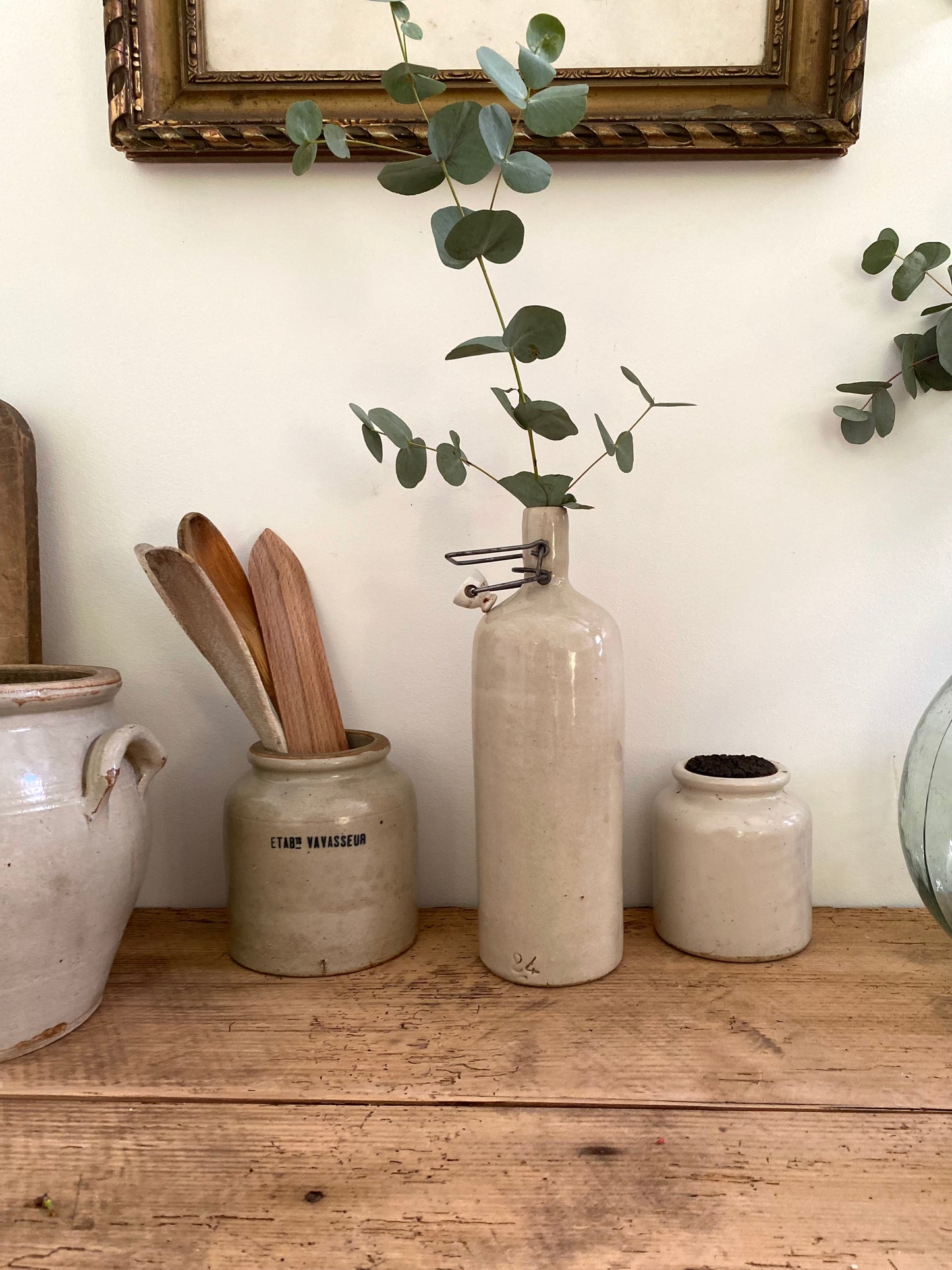Pot en grès gris clair