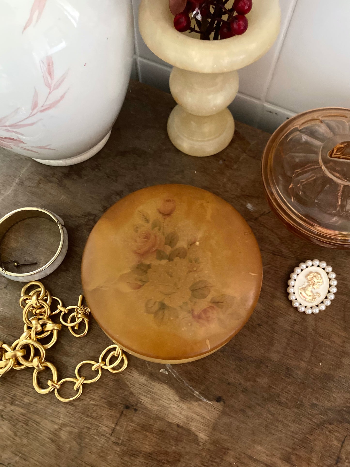 Boîte à bijoux en albâtre