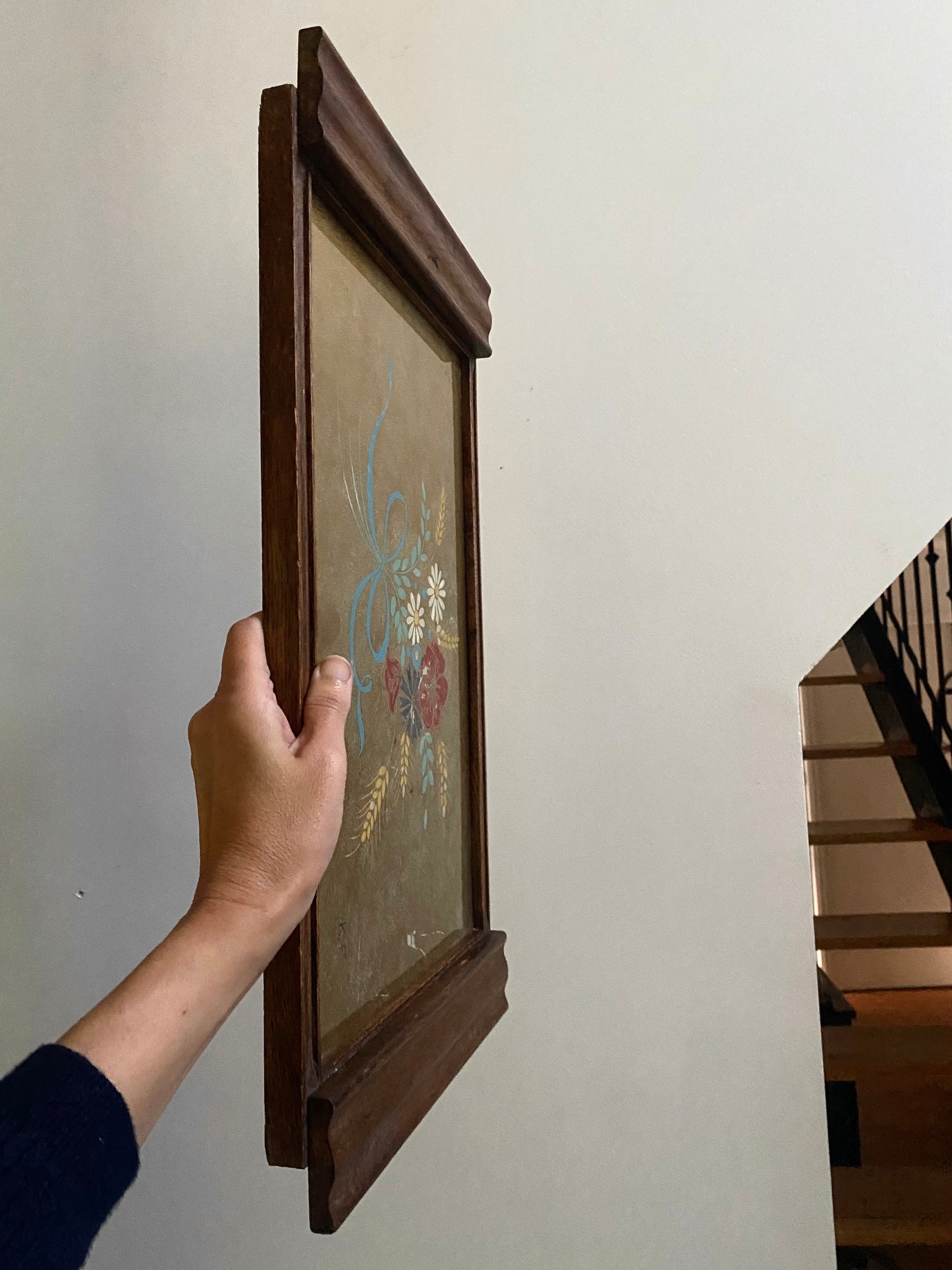 Plateau ancien à décor floral