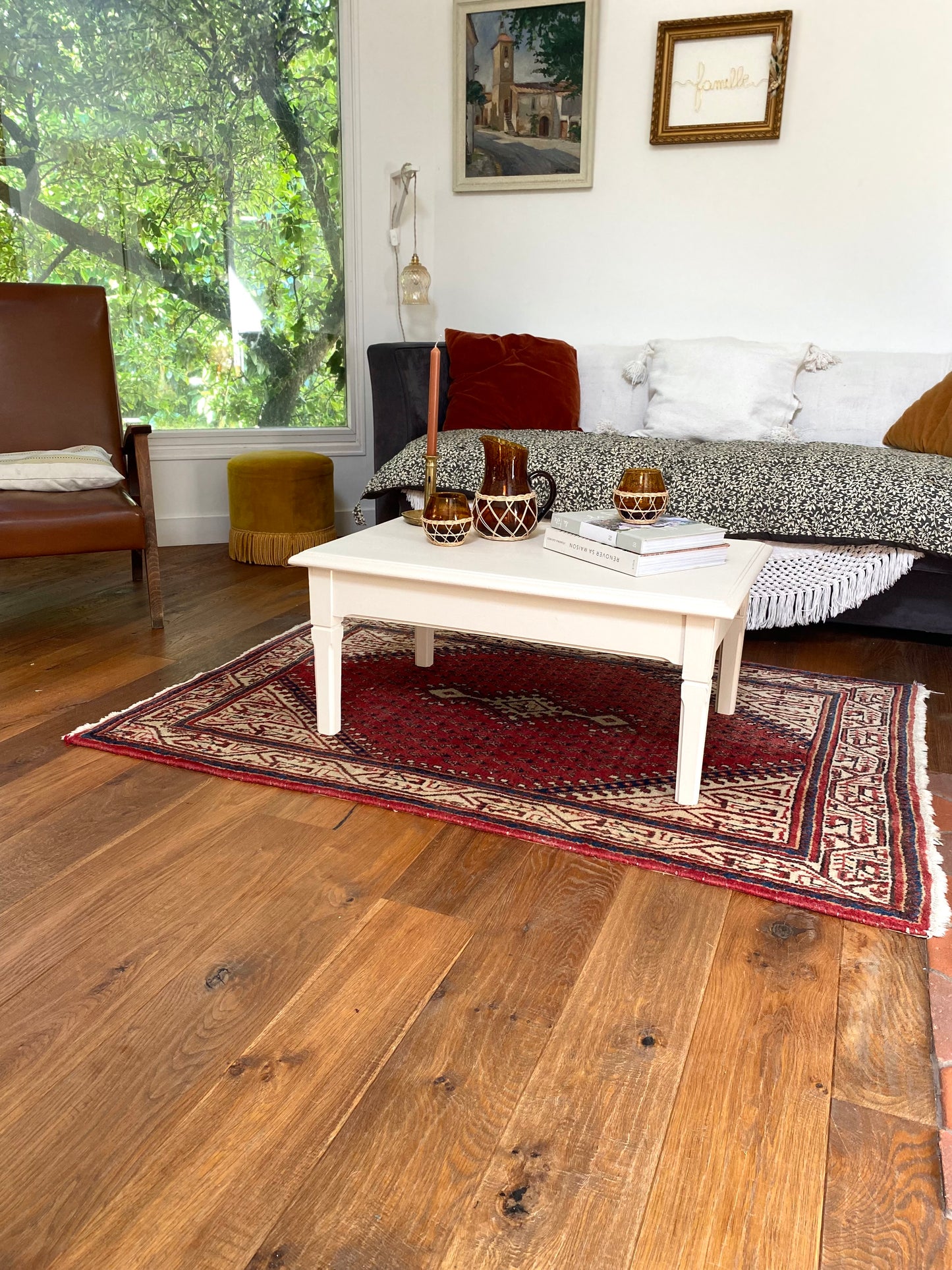 Table basse en bois ancien écru