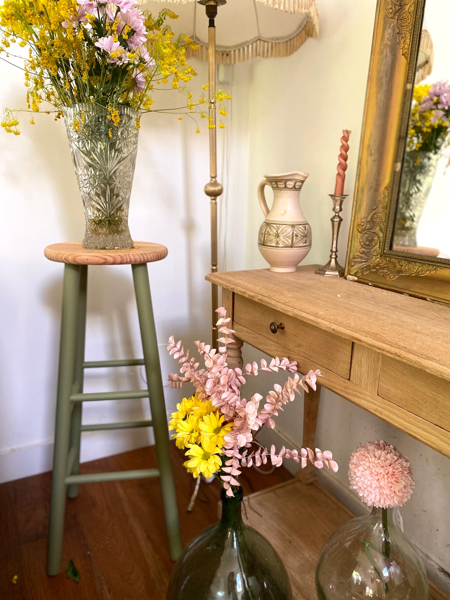 Tabouret en bois ancien