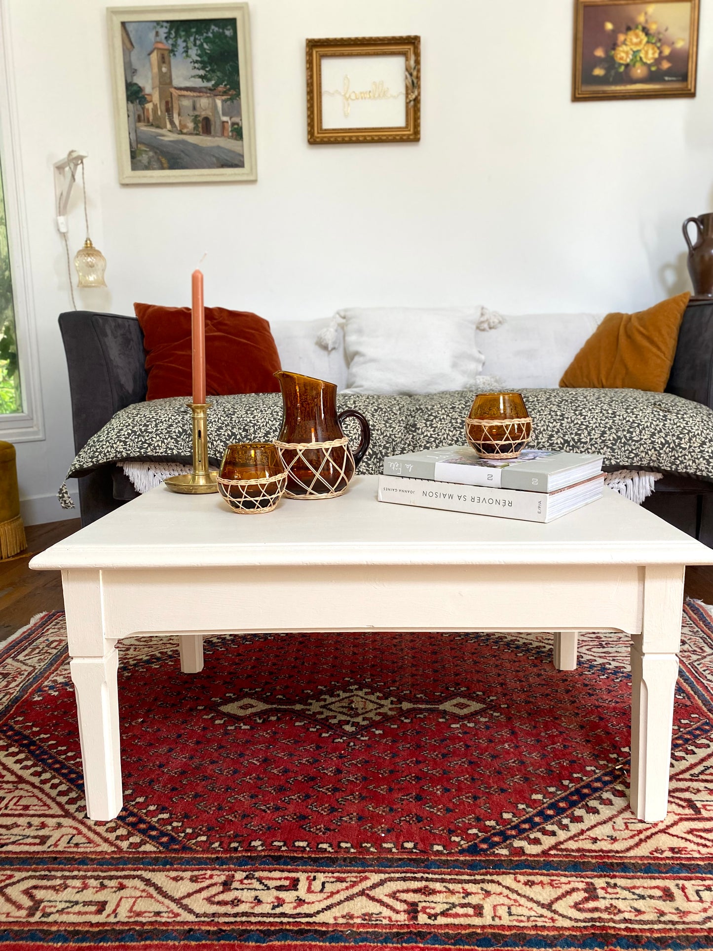 Table basse en bois ancien écru
