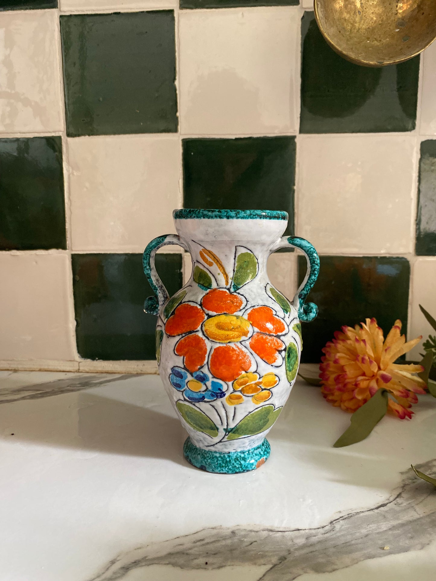 Soliflore en céramique ancienne