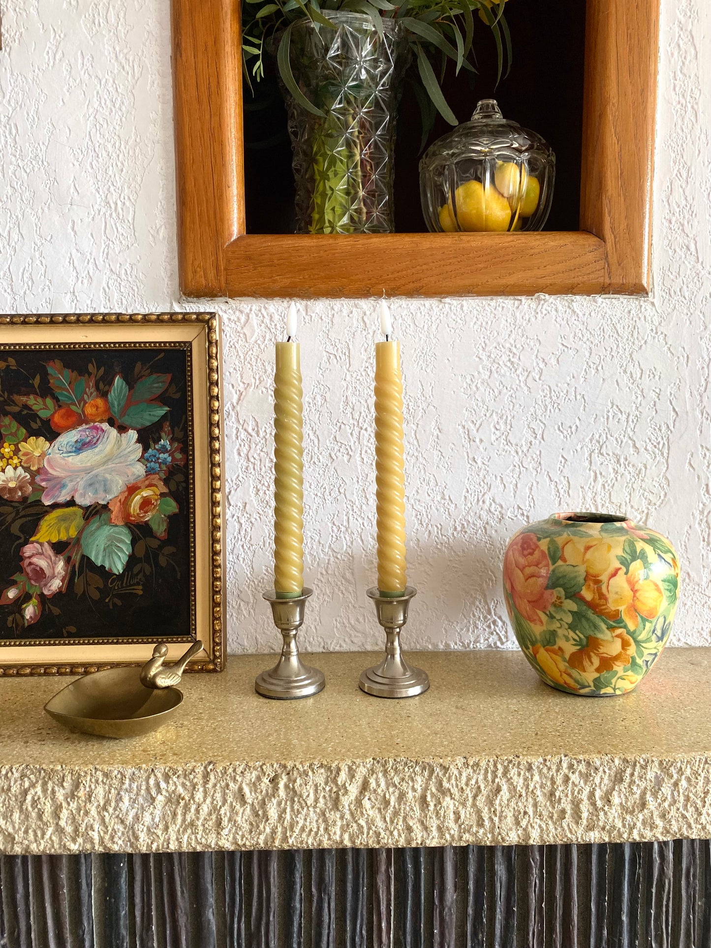 Paire de Bougeoirs en métal ancien