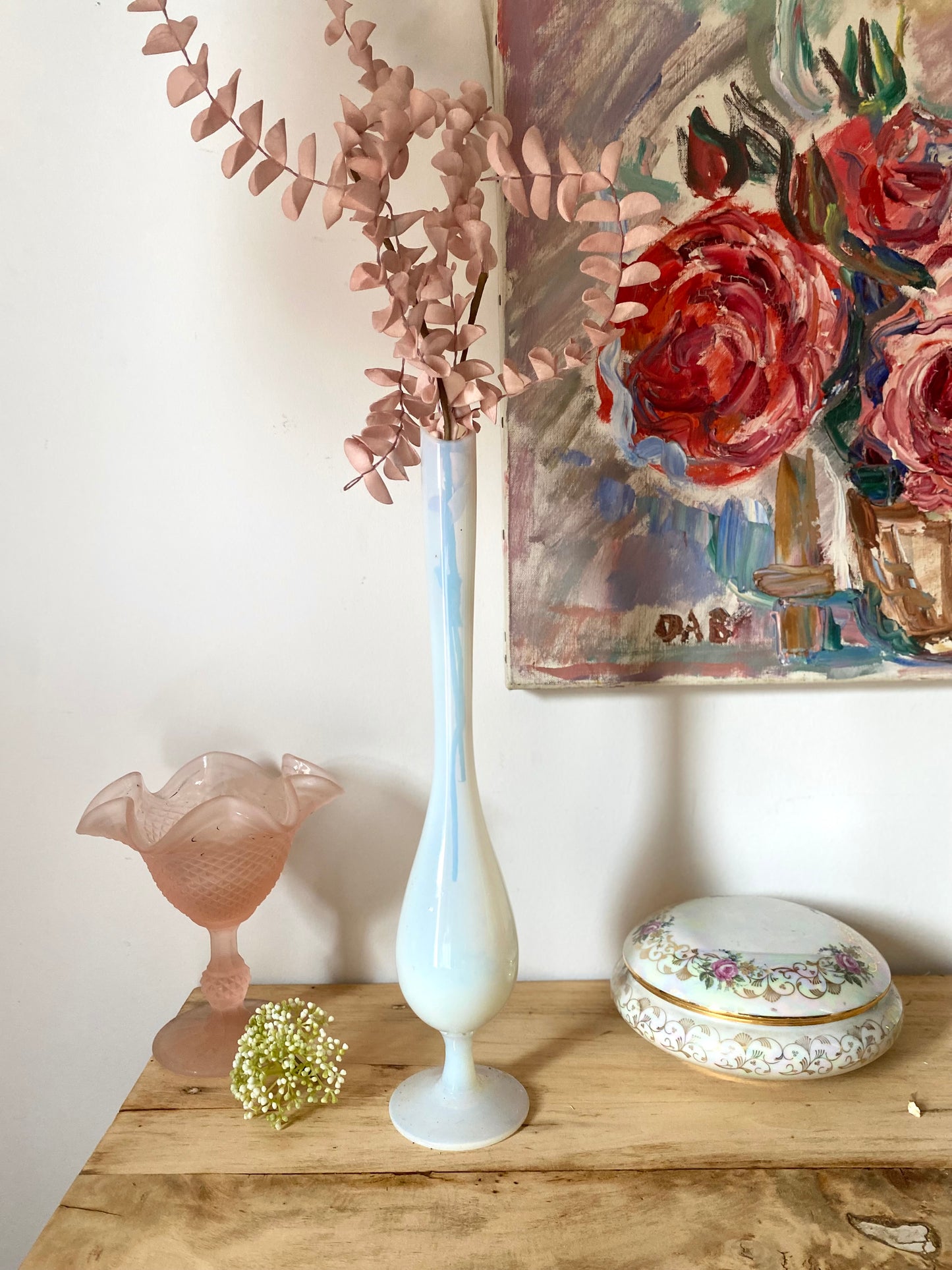 Soliflore en opaline ancienne