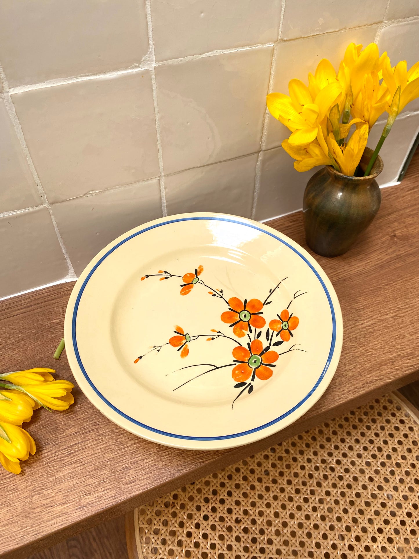Plat de présentation sur pied