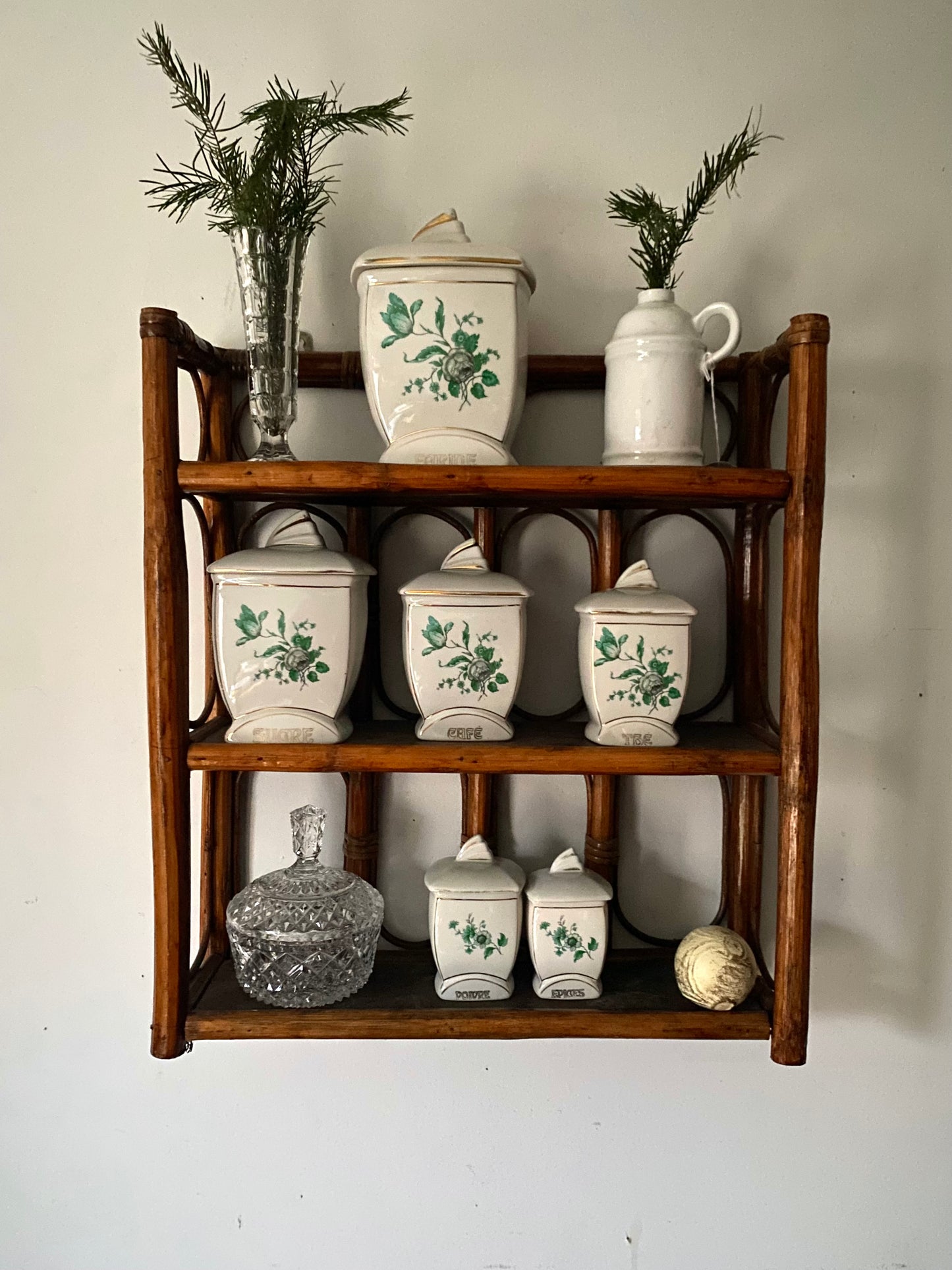 Série de pots à épices en faïence