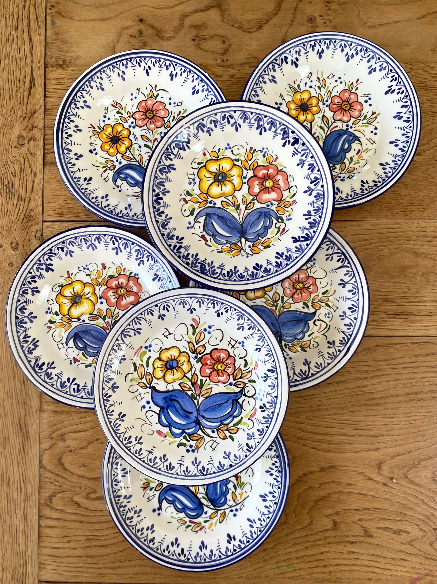 Assiettes à dessert anciennes