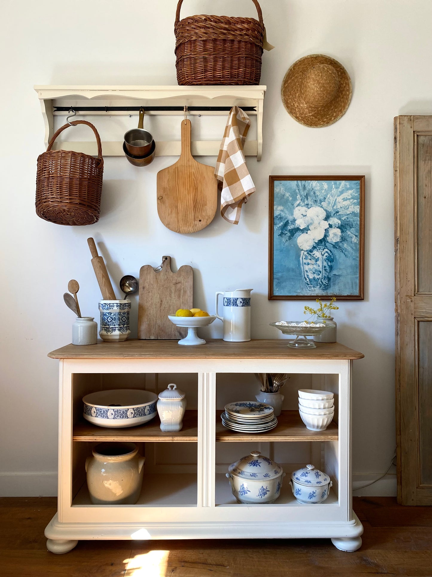 Buffet ouvert ancien