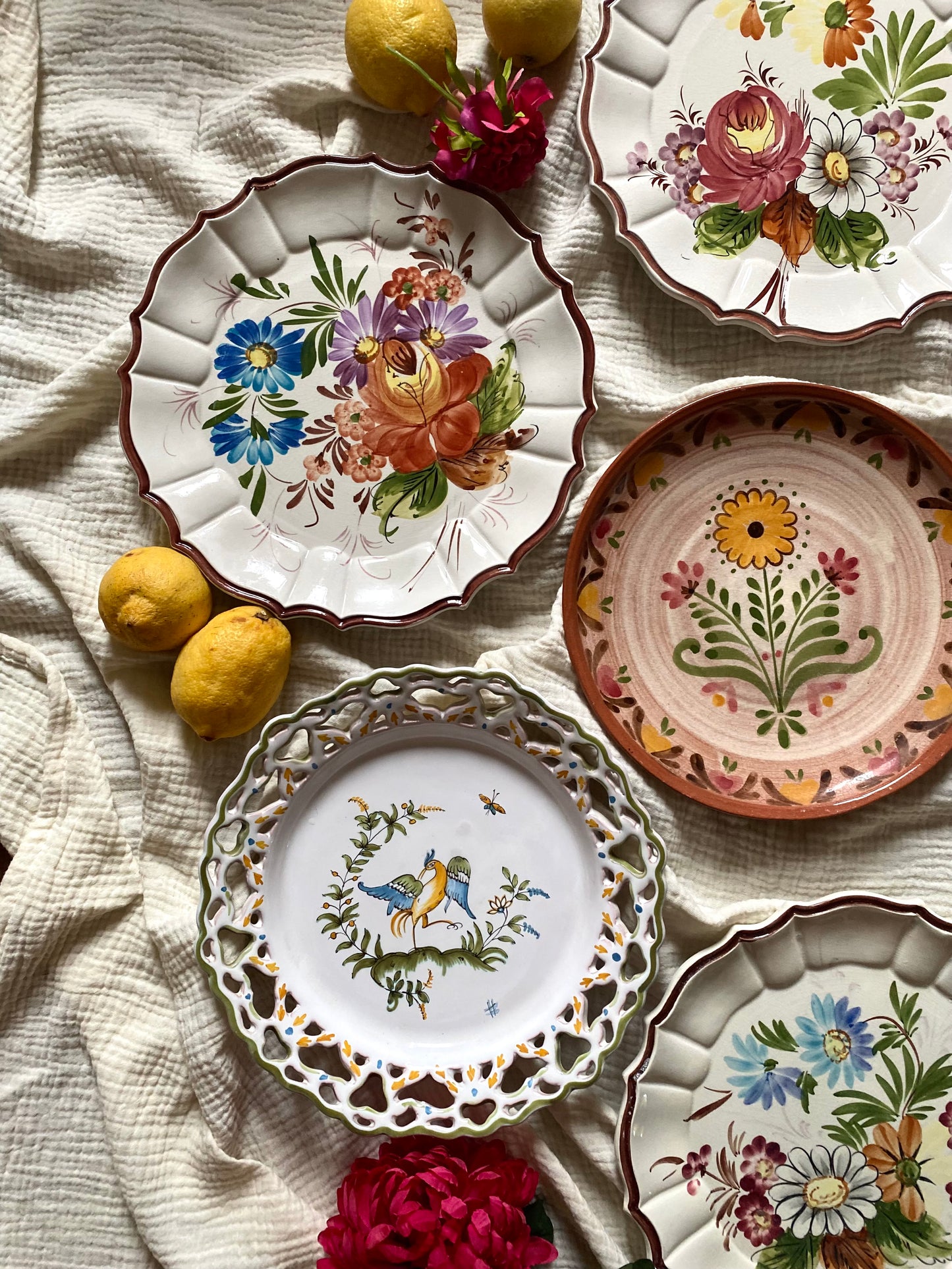 Assiettes anciennes dépareillées