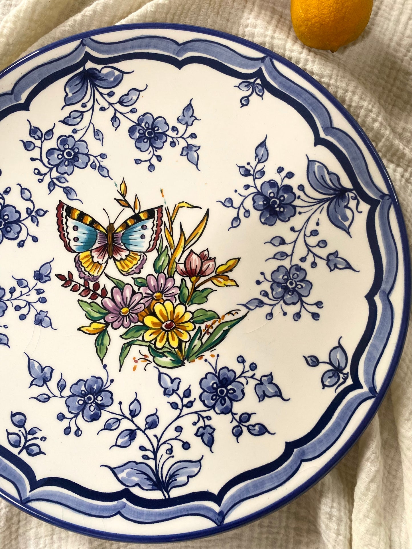 Plat de présentation en céramique