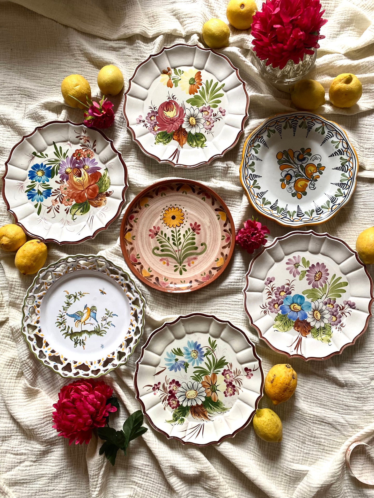 Assiettes anciennes dépareillées