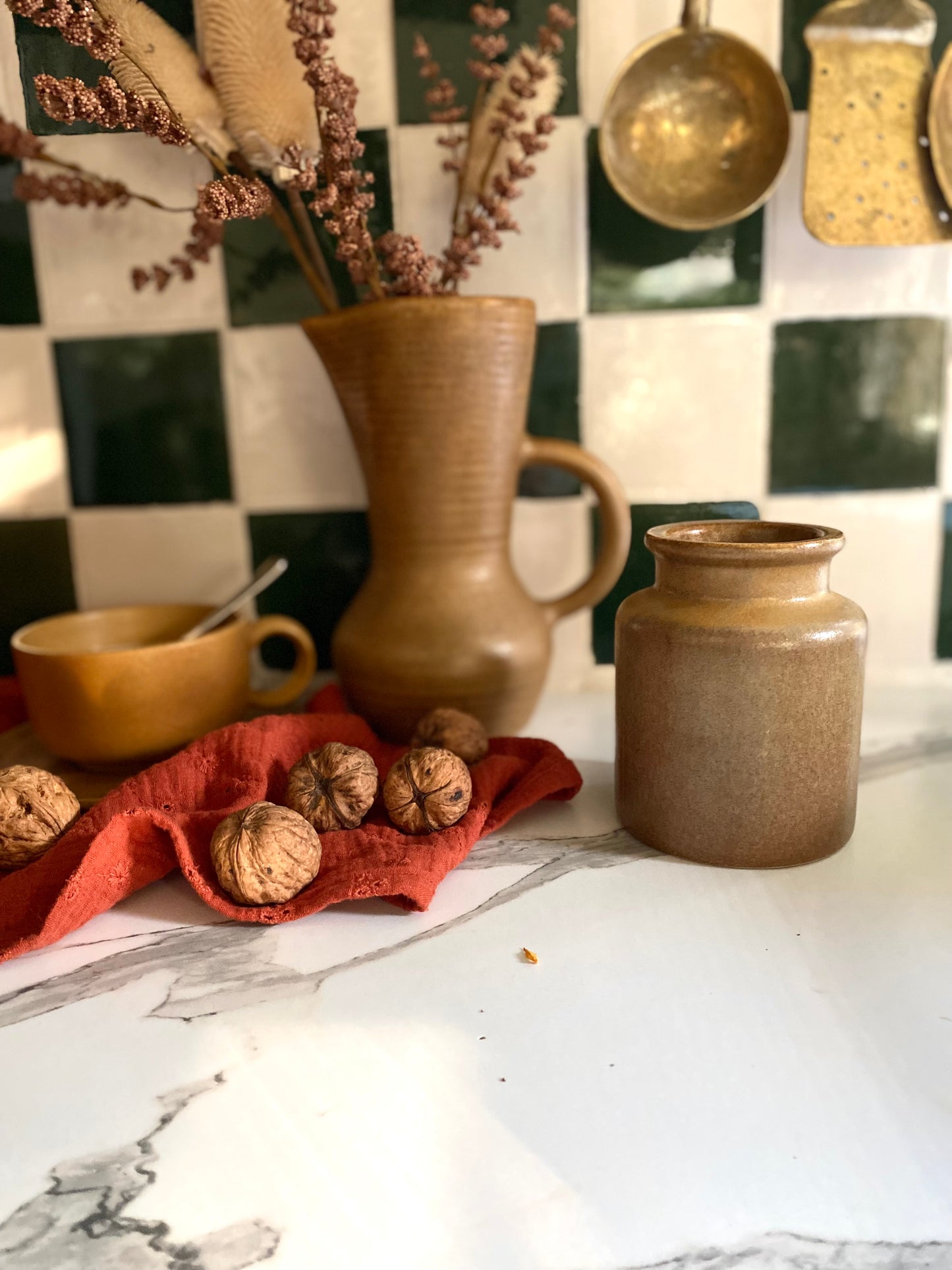 Pot en grès ancien