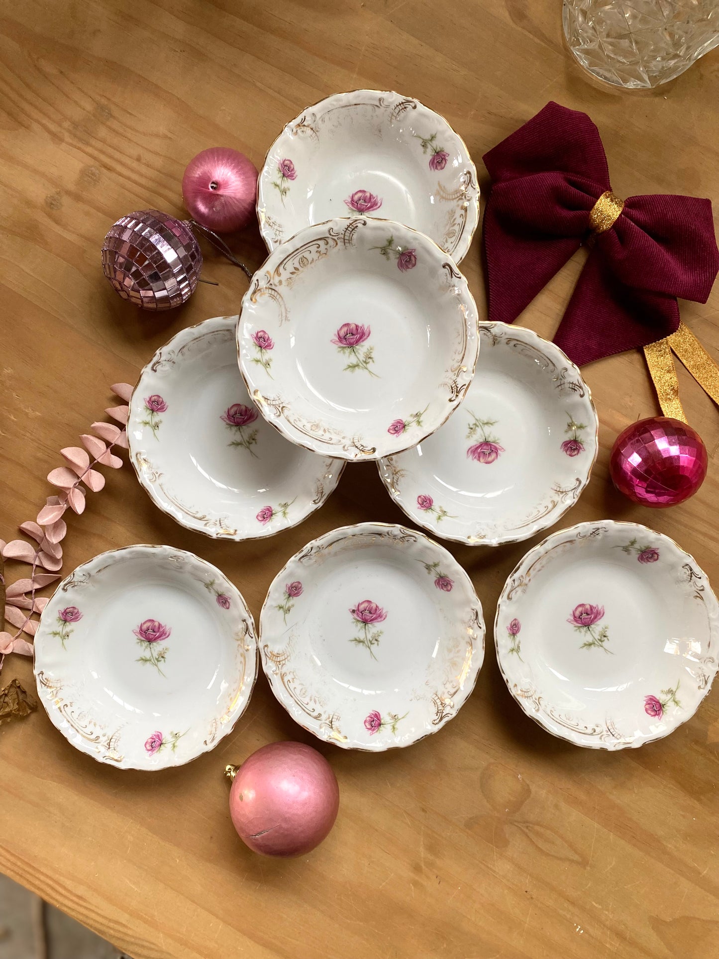 Ramequins en faïence ancienne