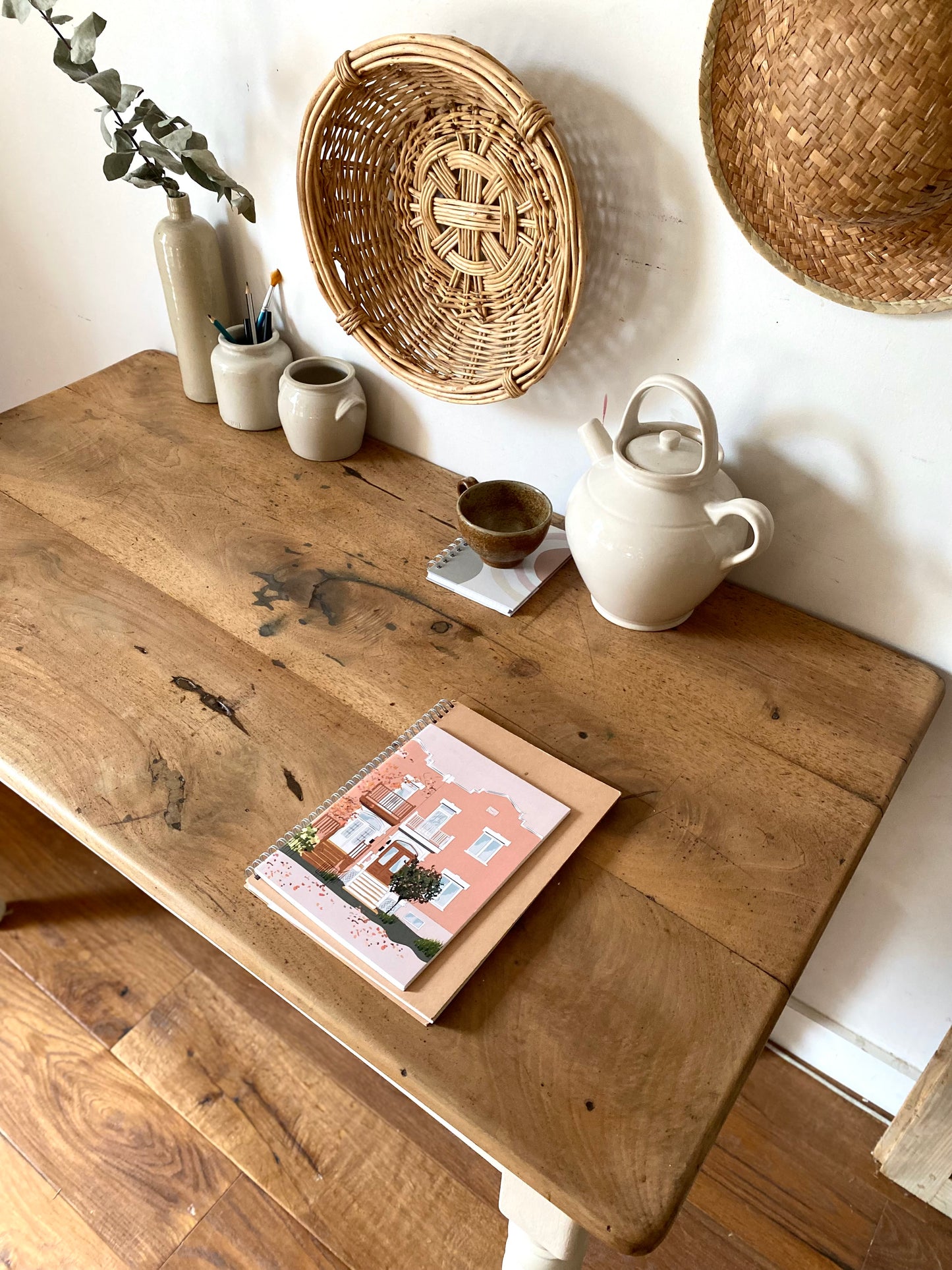 Magnifique bureau ancien en bois massif