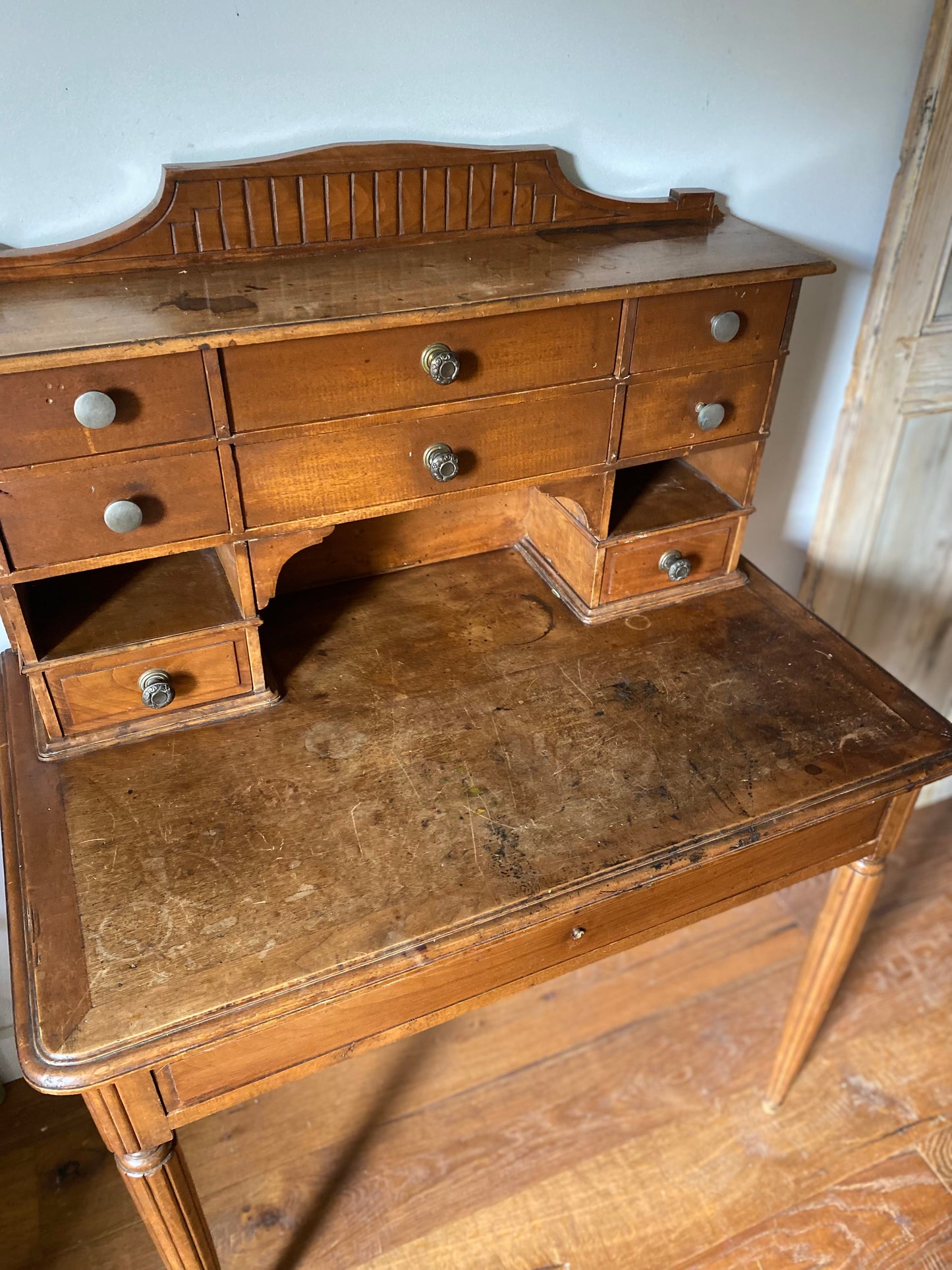 Bureau secrétaire en bois massif ancien