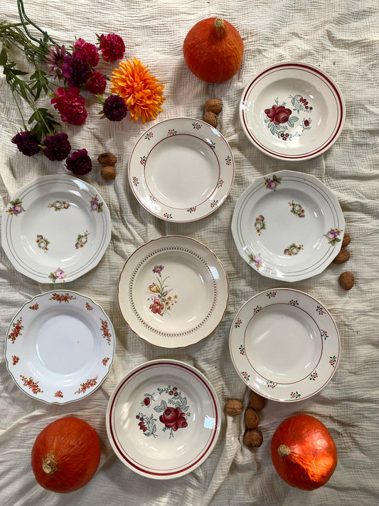 Assiettes creuses anciennes depareillées