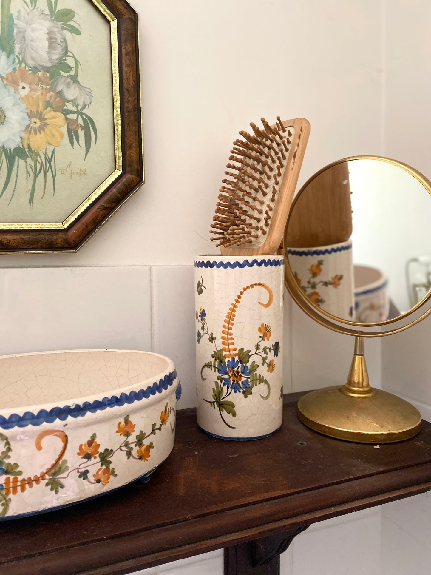 Ensemble de salles de bain en céramique ancienne
