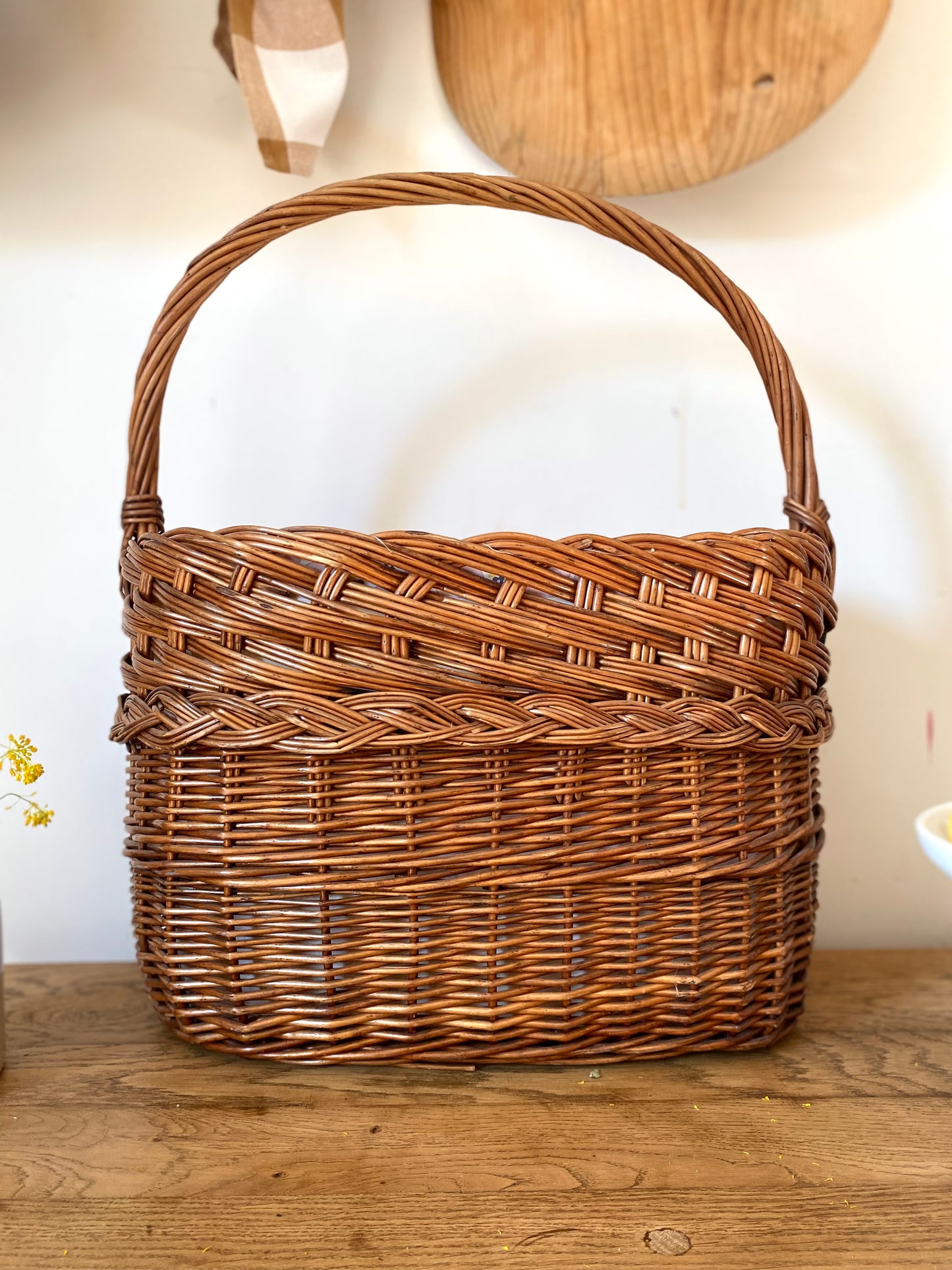 Panier en osier ancien