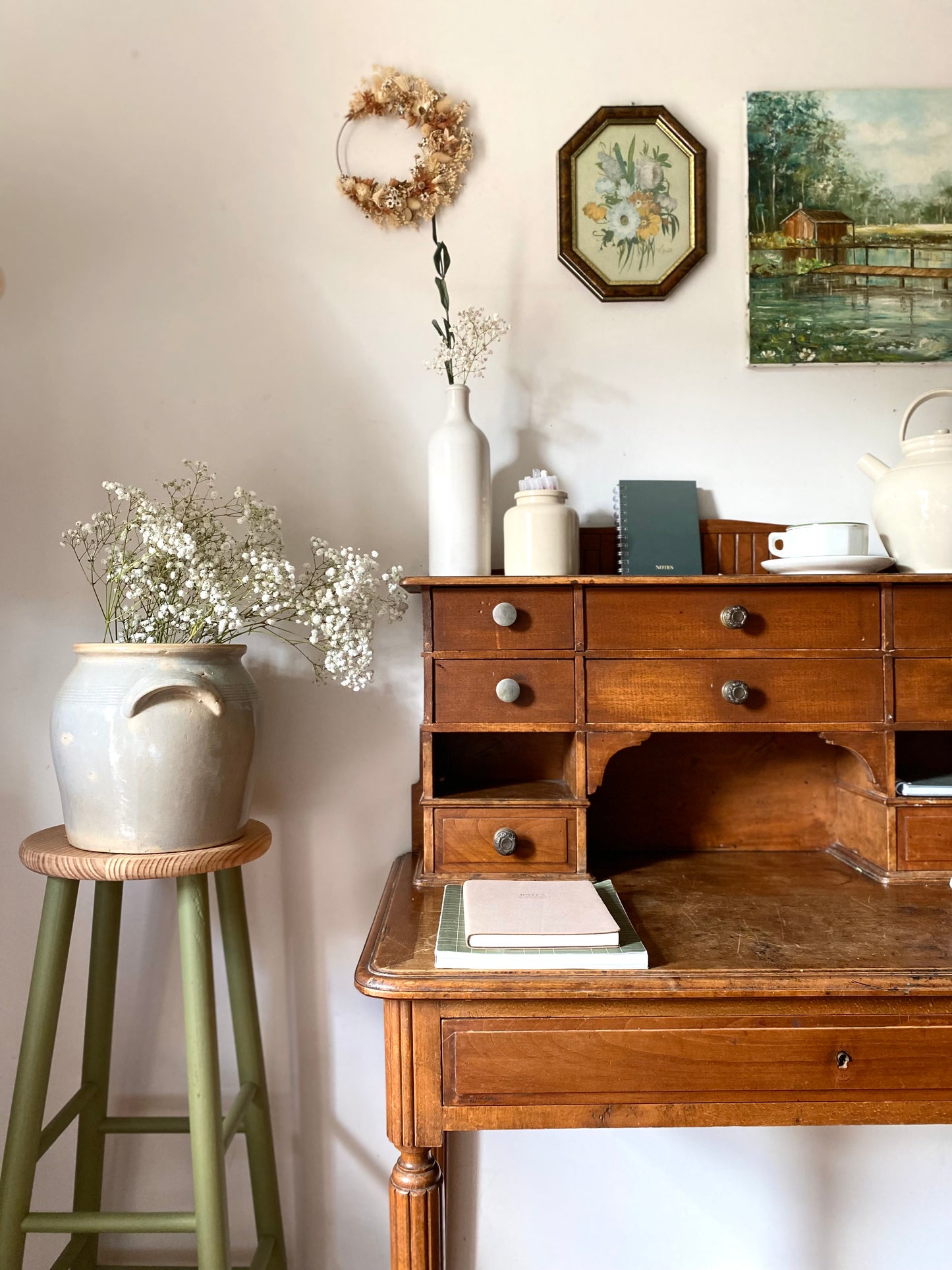 Bureau secrétaire en bois massif ancien