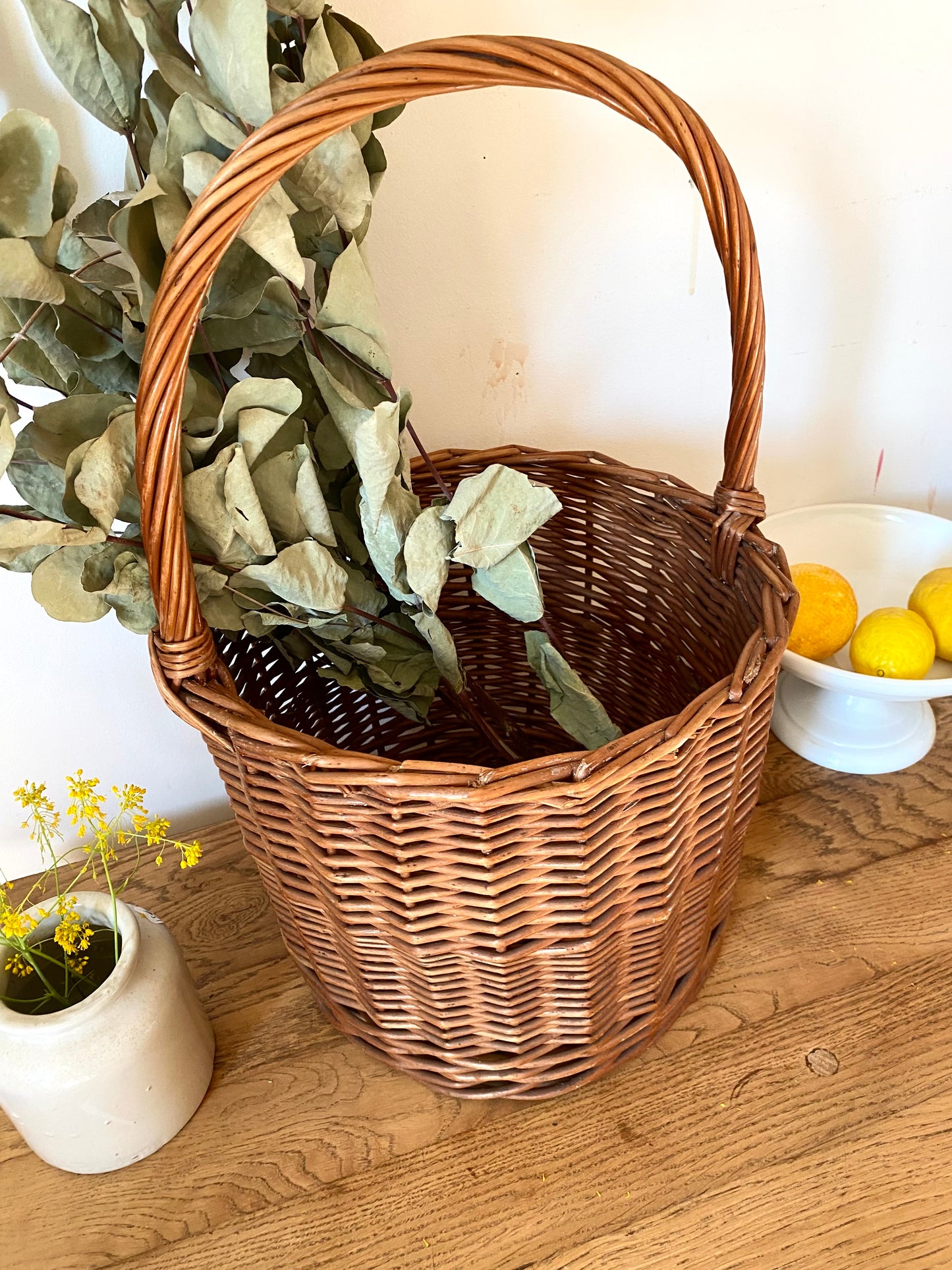 Panier en osier ancien