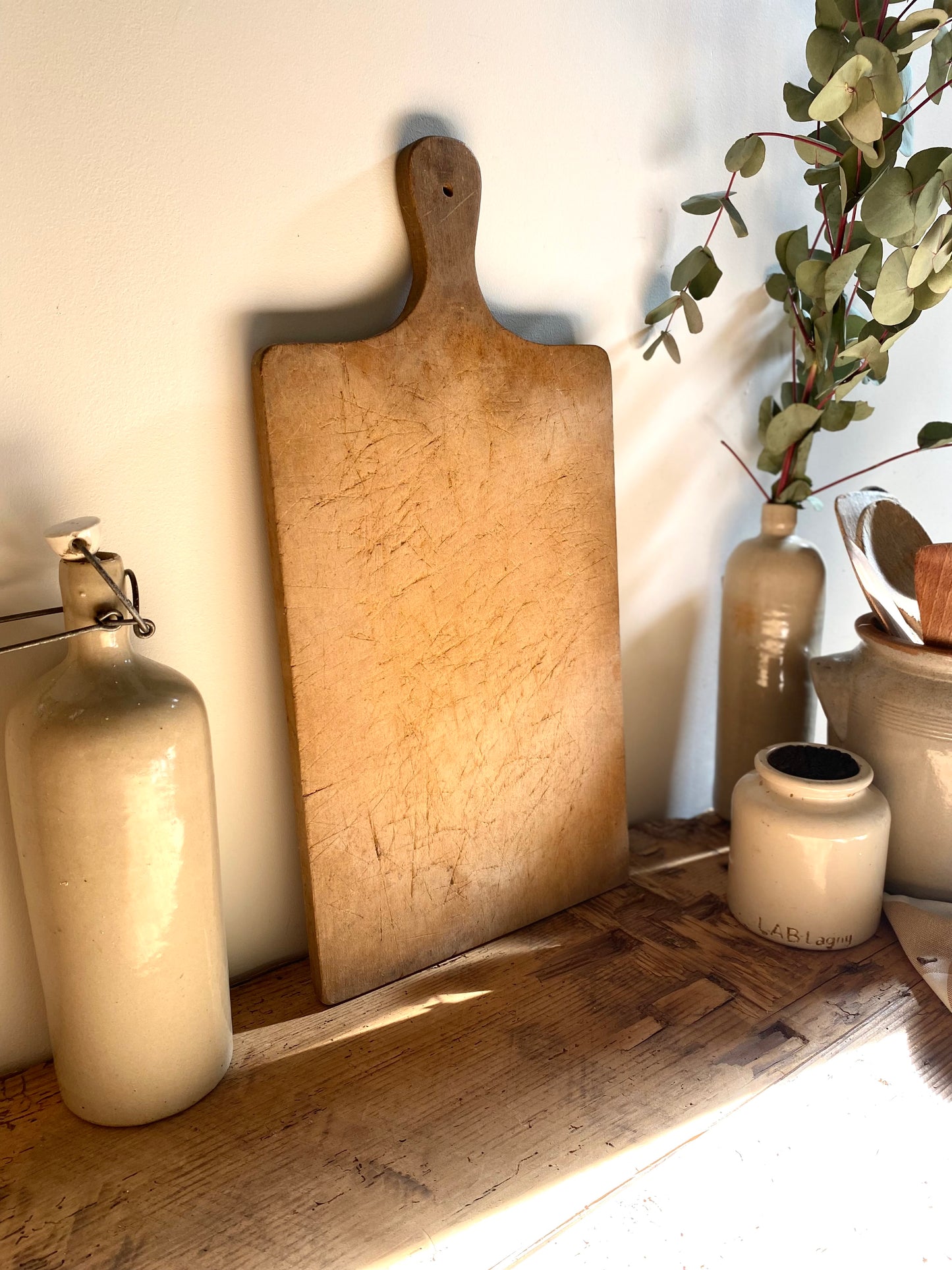 Planche à découper en bois ancien