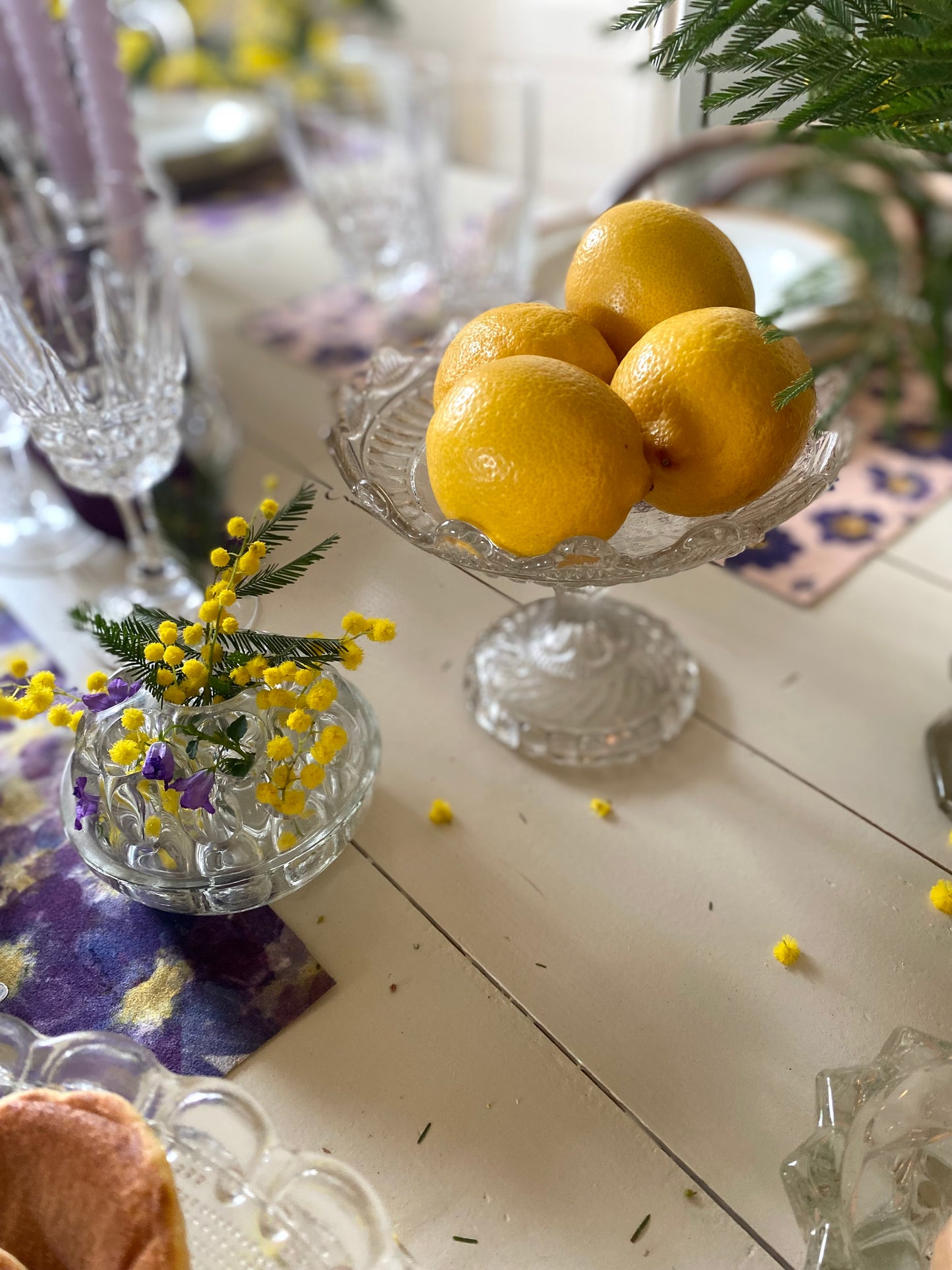Coupe de présentation en verre ancien