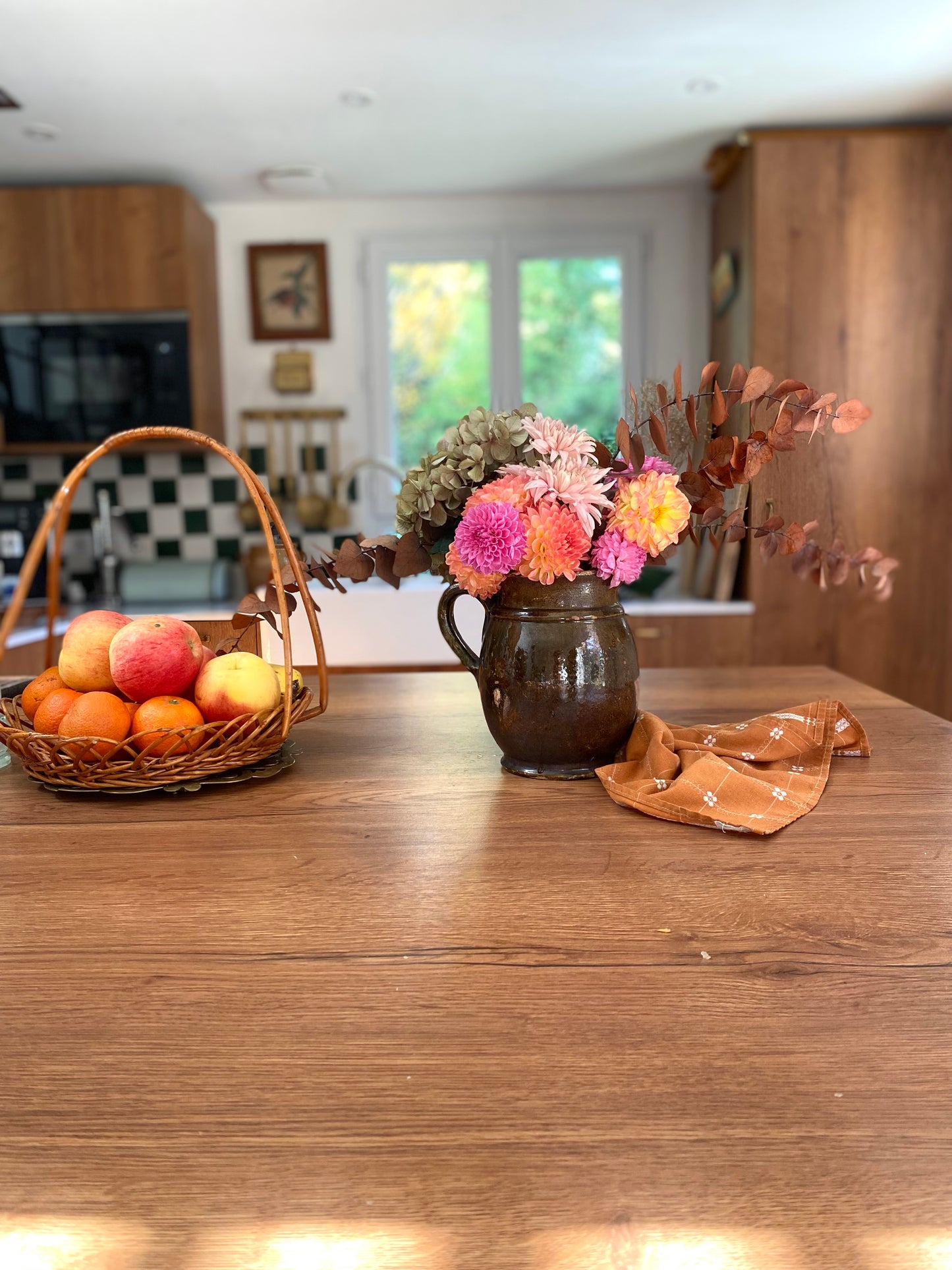 Pichet en terre cuite ancienne