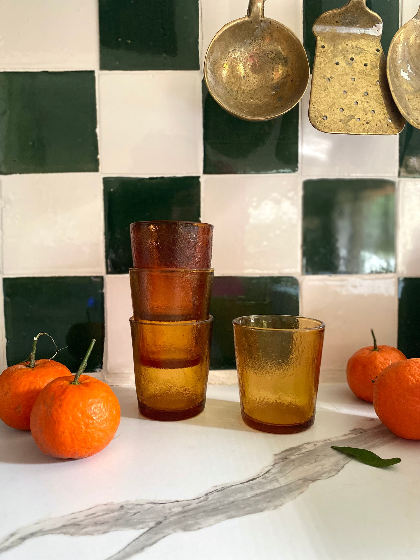 Verres en verre ambré