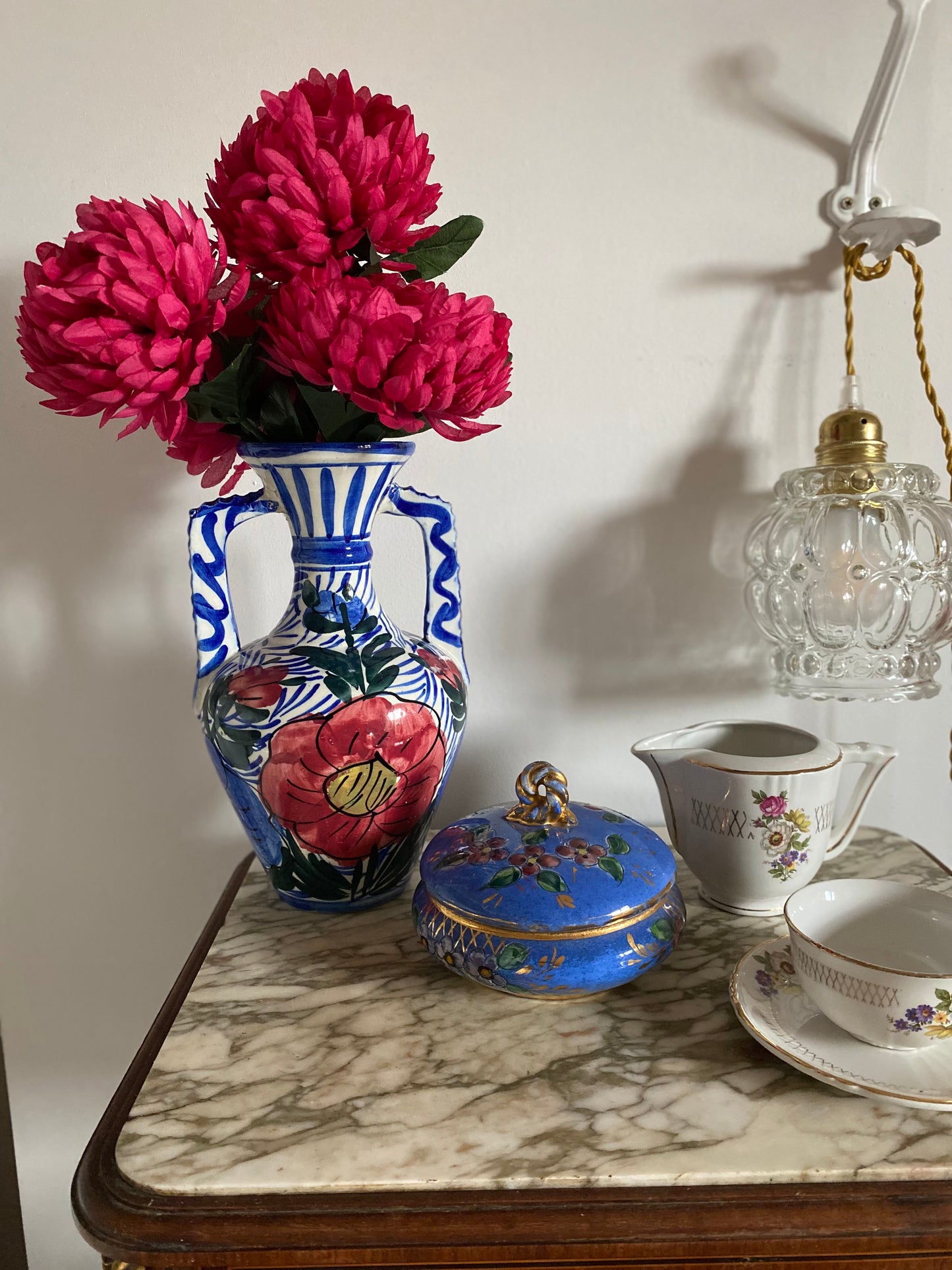 Boîte à bijou en faïence ancienne bleu