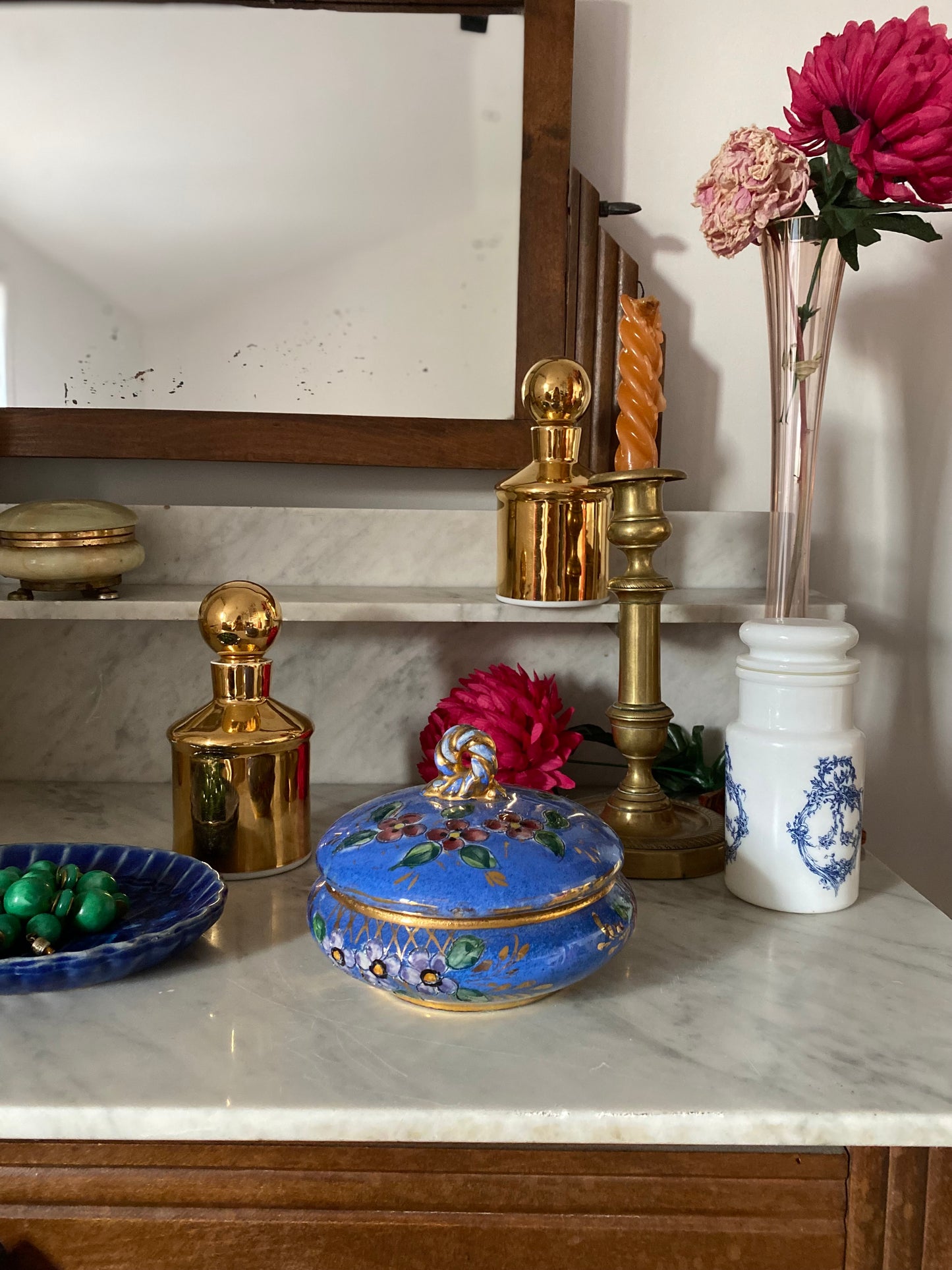 Boîte à bijou en faïence ancienne bleu