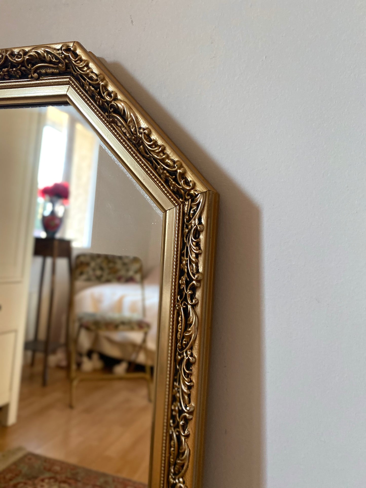 Grand miroir ancien hexagonal
