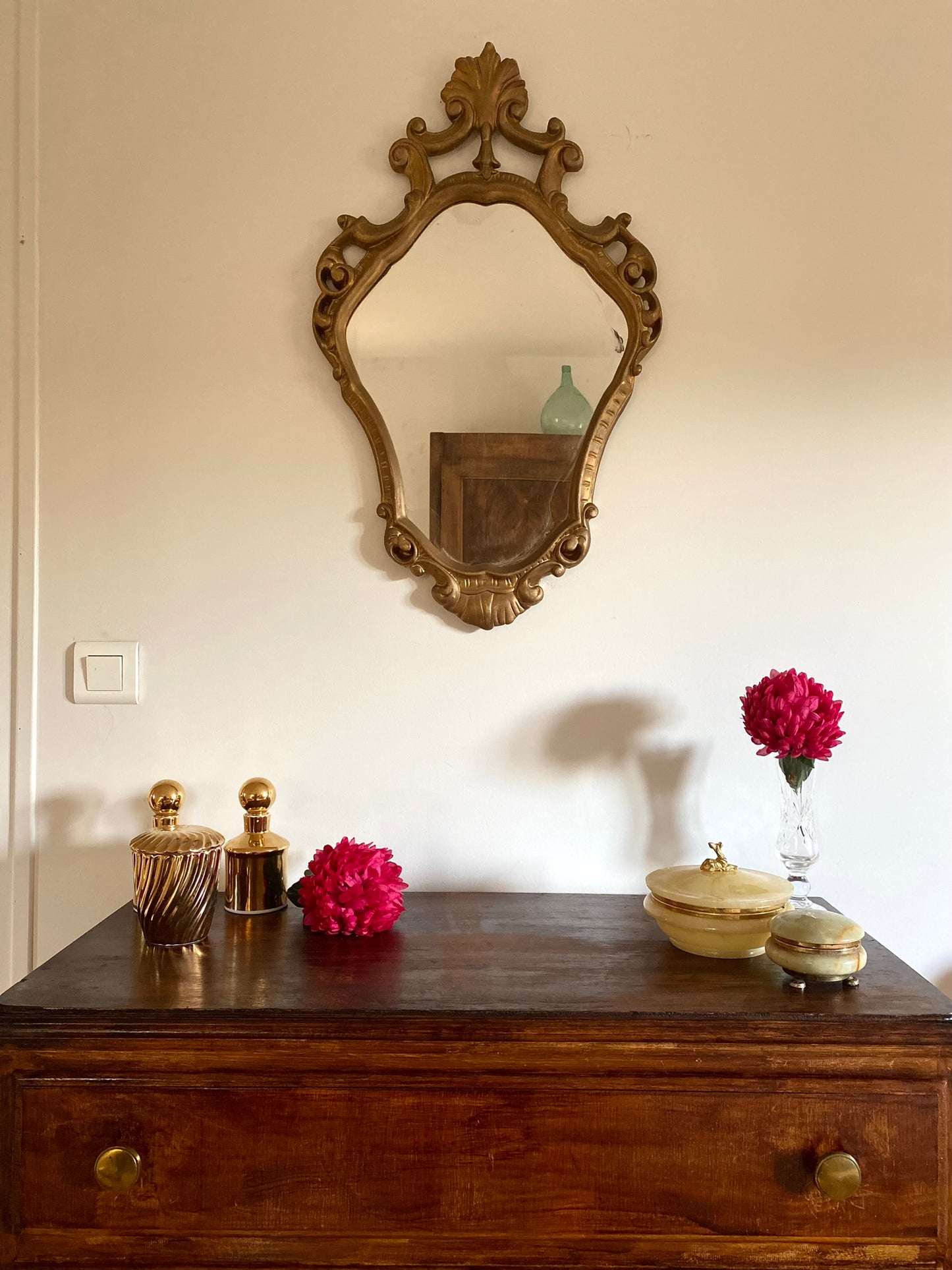 Miroir ancien à coquille