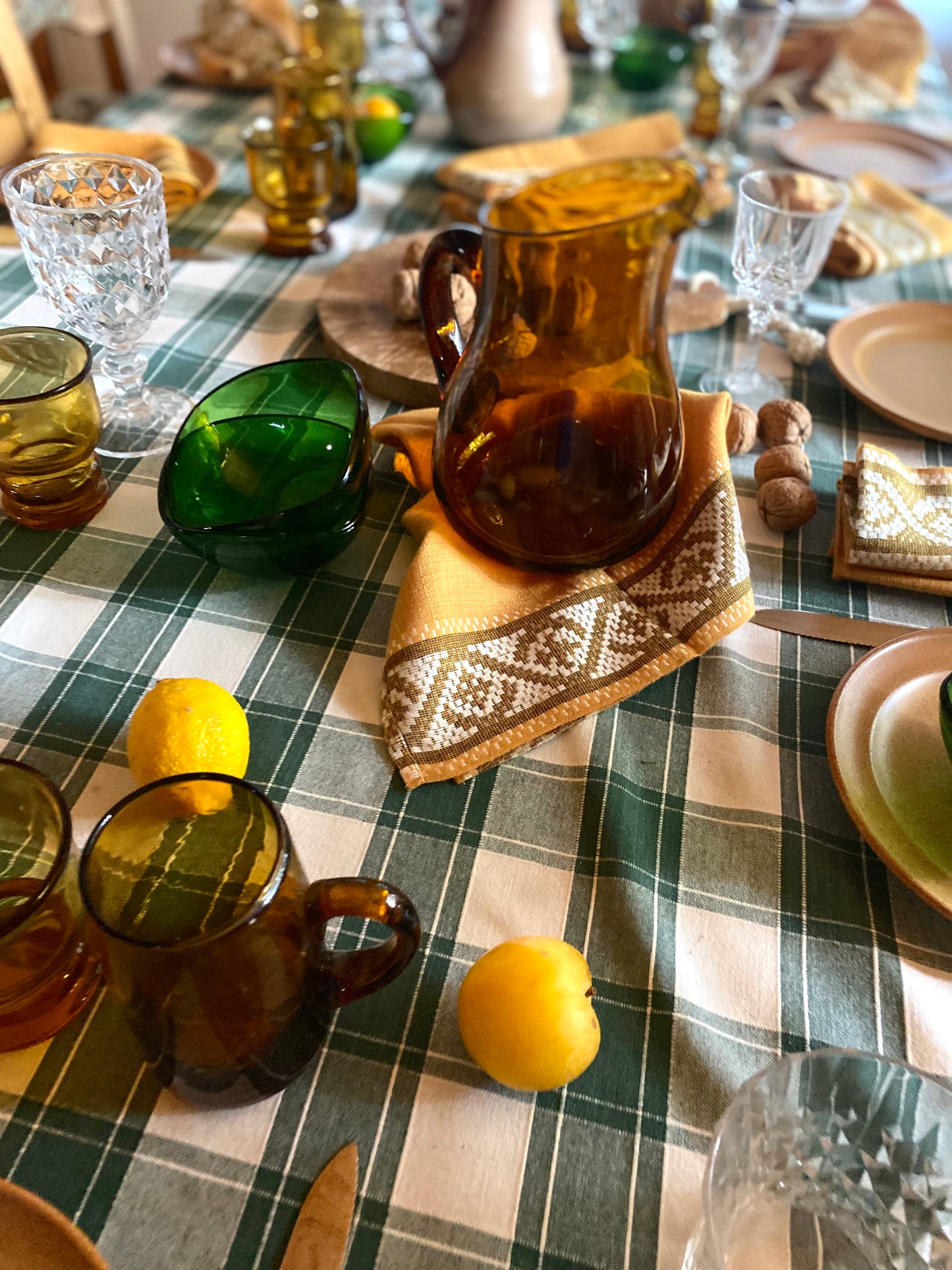 Service à orangeade ancien en verre ambré
