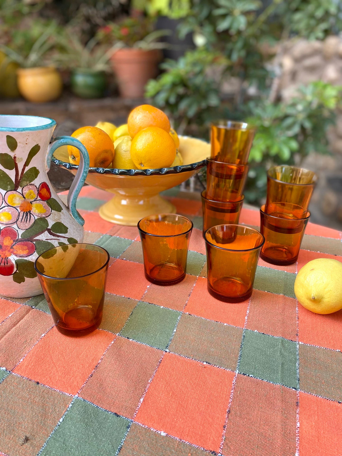 Service de 8 verres vintage en verre ambré
