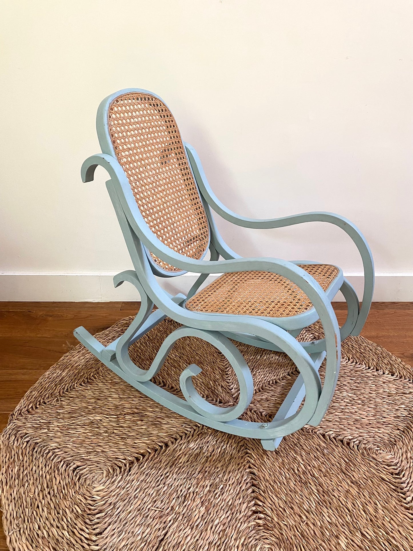Rocking chair vintage pour enfant