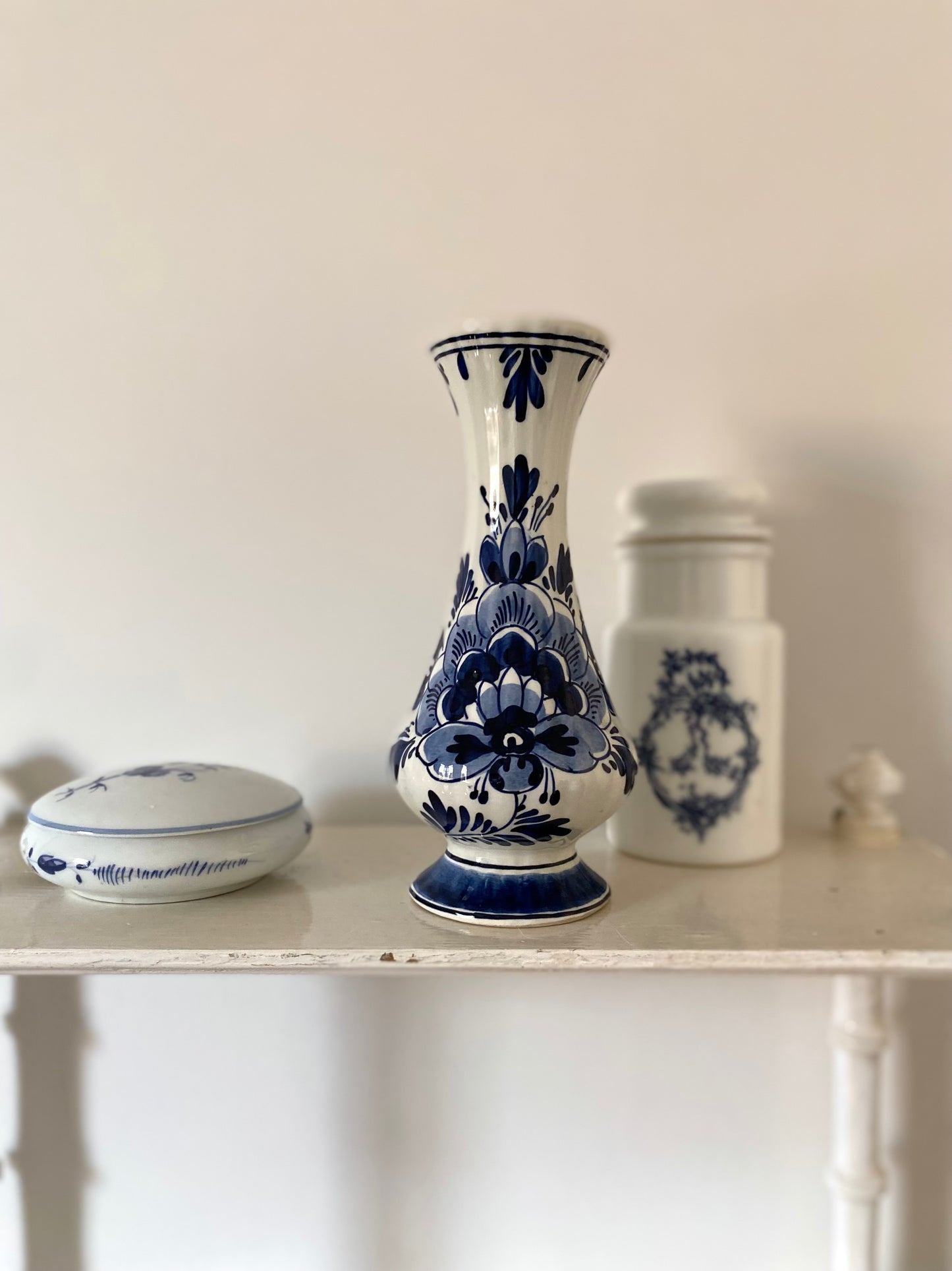 Vase soliflore en porcelaine de Delft