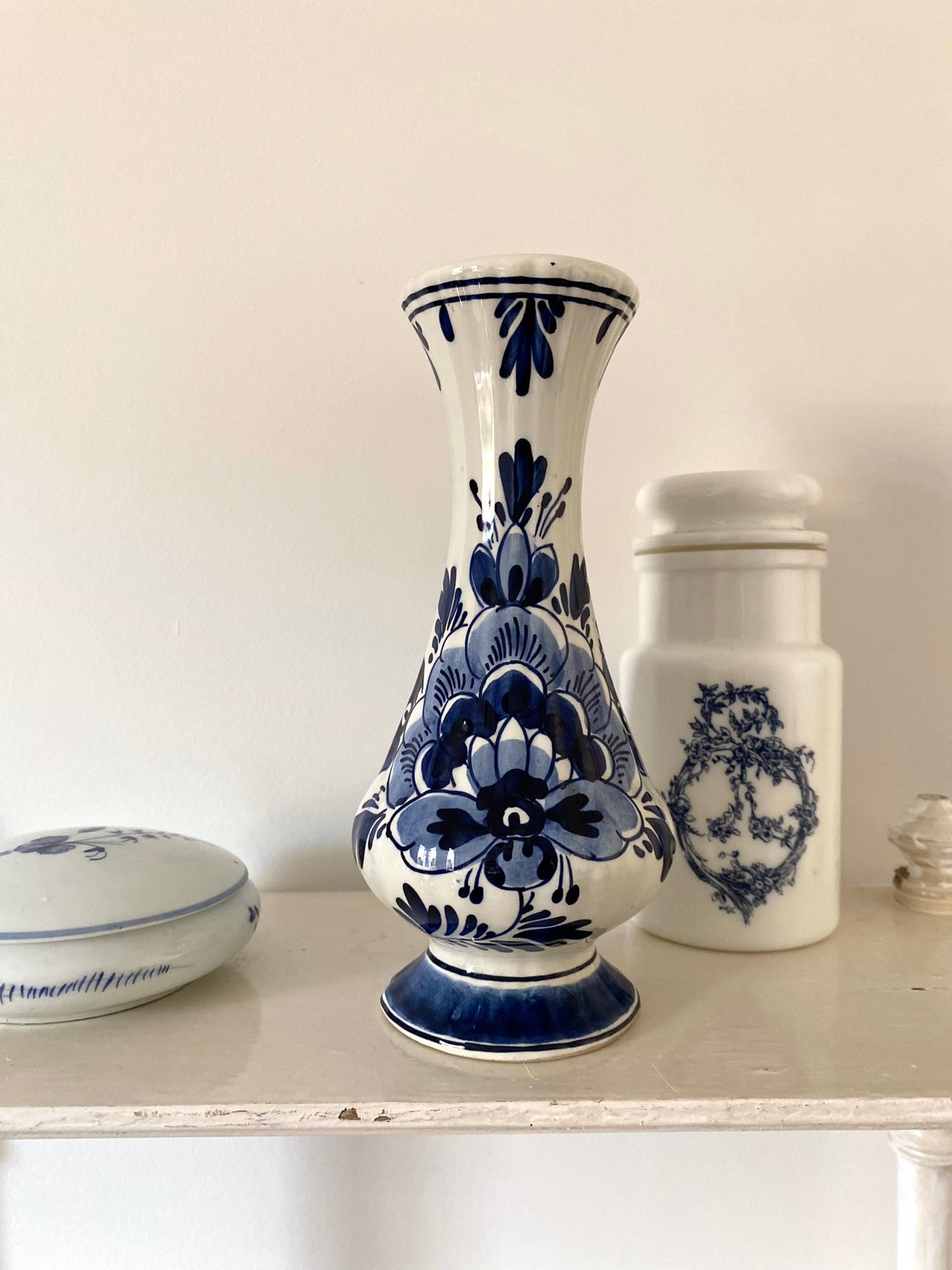 Vase soliflore en porcelaine de Delft