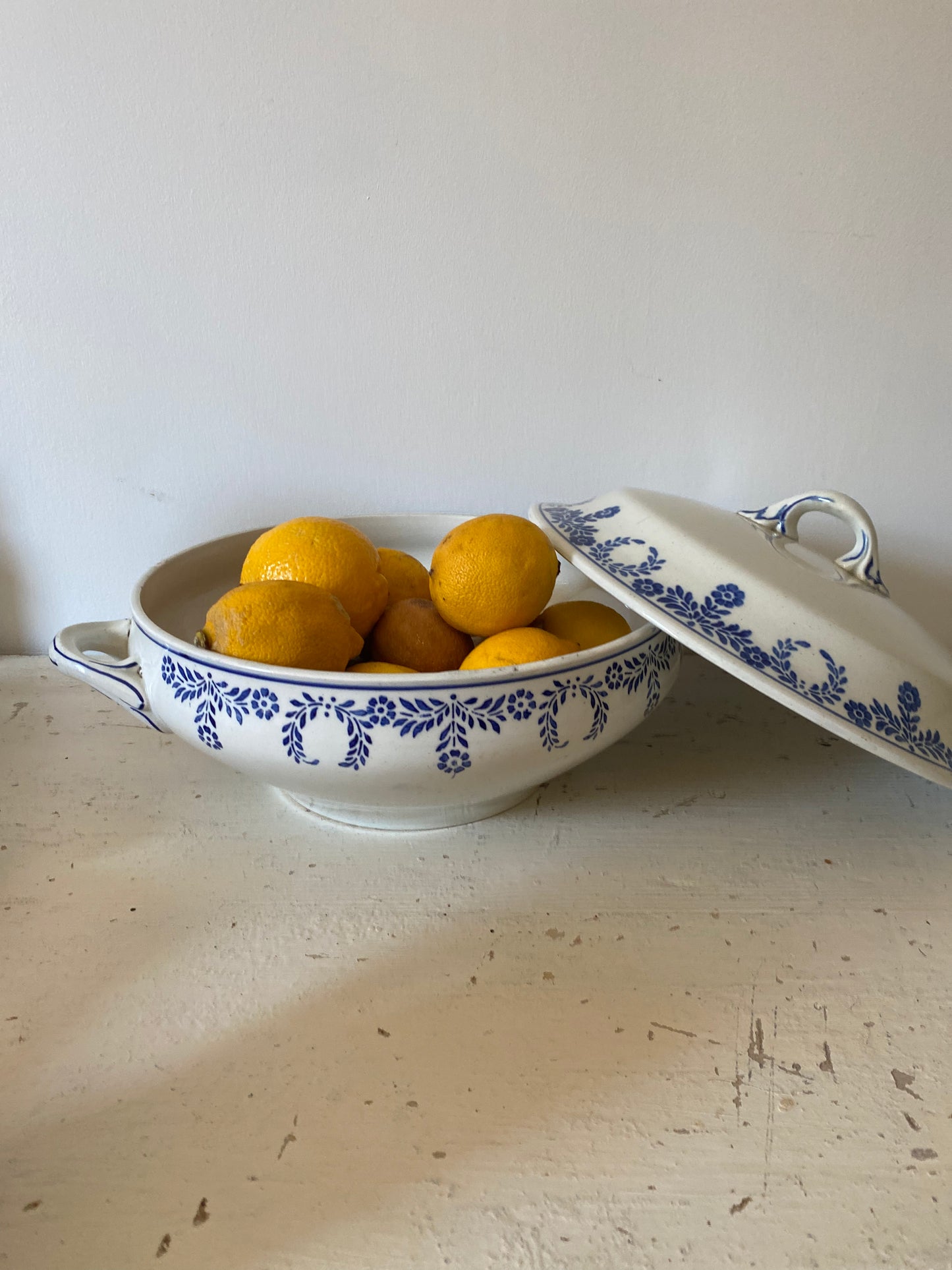Soupière en faïence ancienne de Luneville à détourner en corbeille à fruit ou saladier