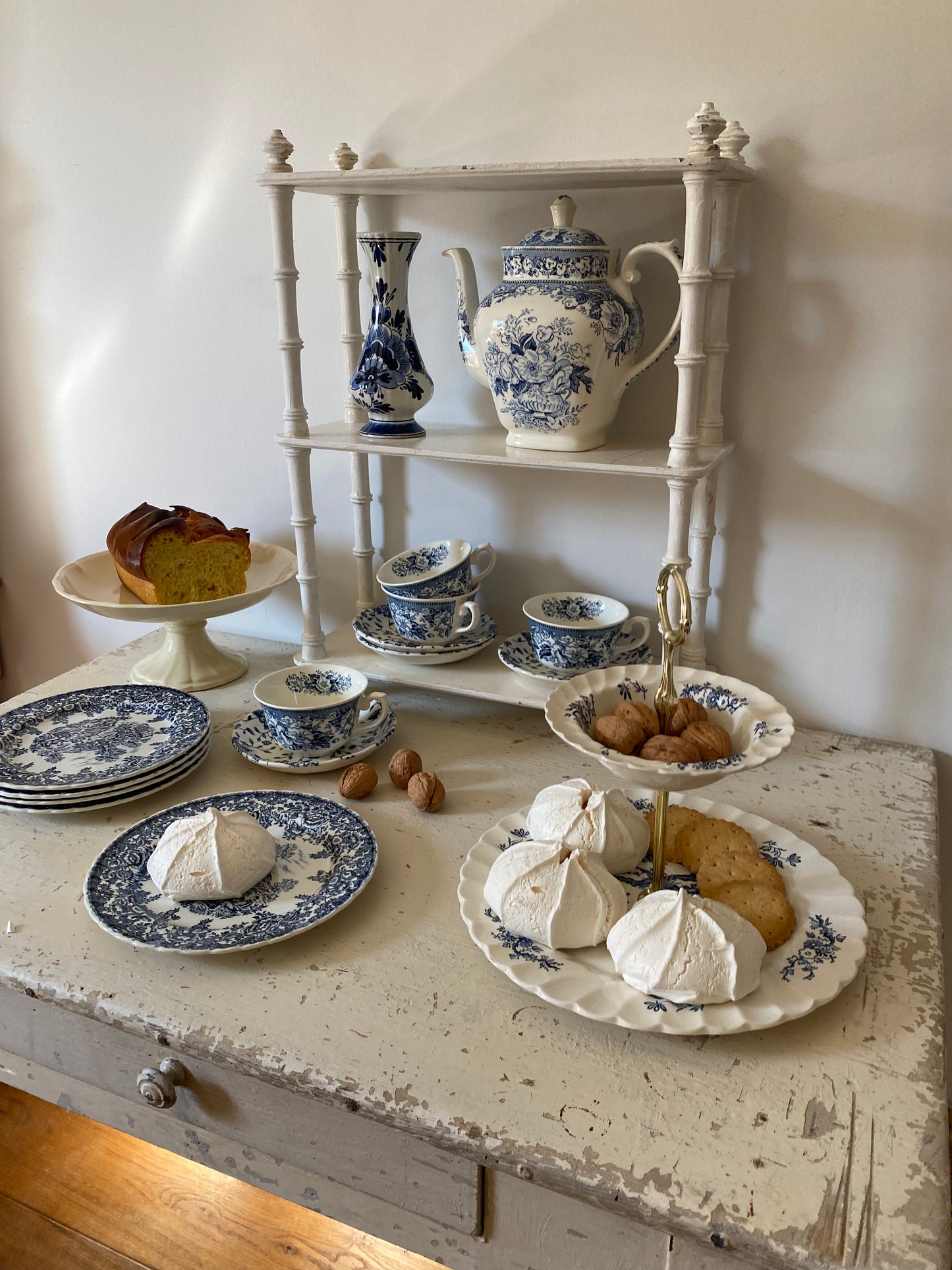 Serviteur muet en porcelaine ancienne anglaise