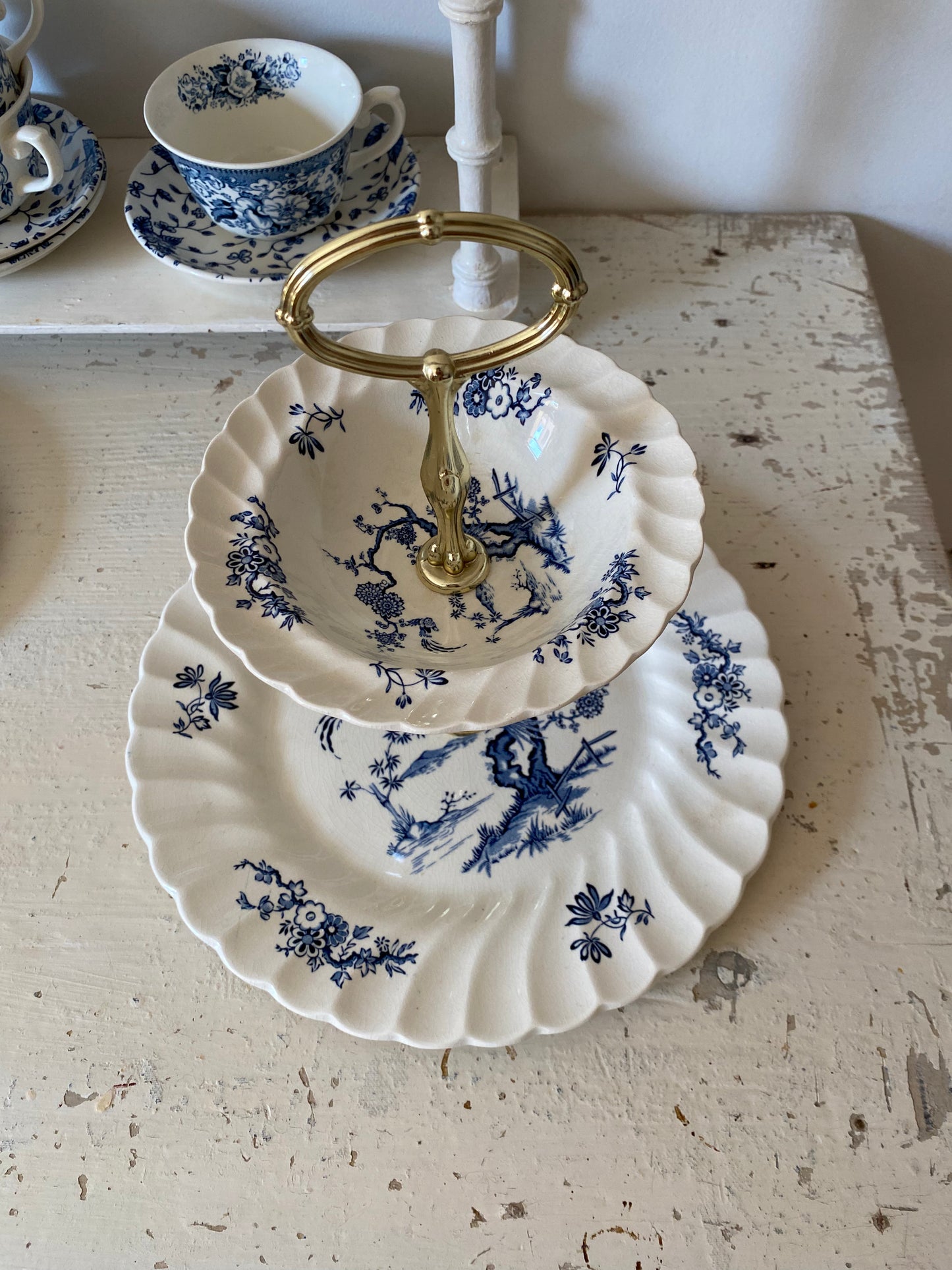 Serviteur muet en porcelaine ancienne anglaise
